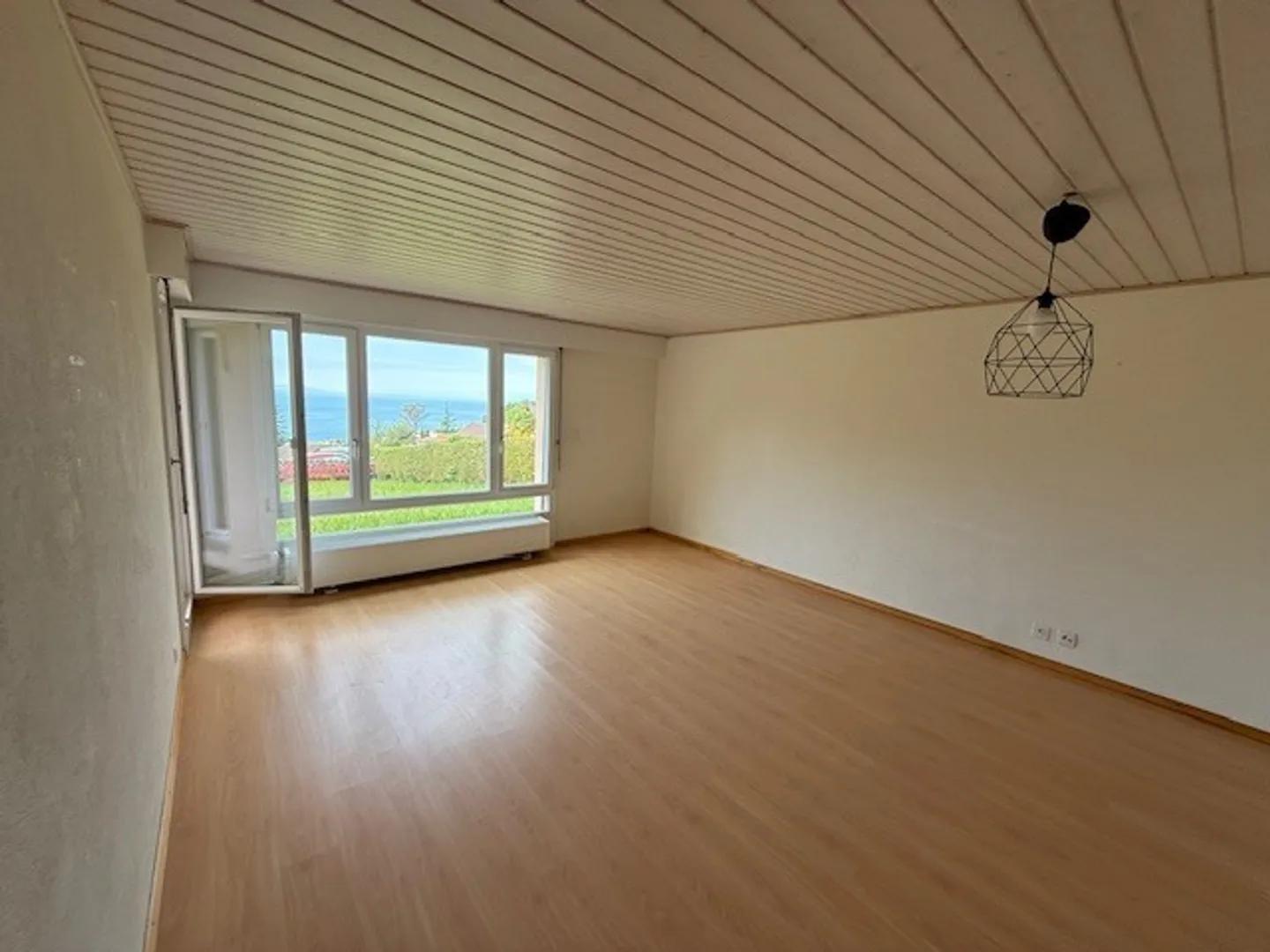 À louer - 2,5 pièces - 72m2 + terrasse et jardin - Plan 13 - Belmont s/Lsne - Photo 9 sur 18