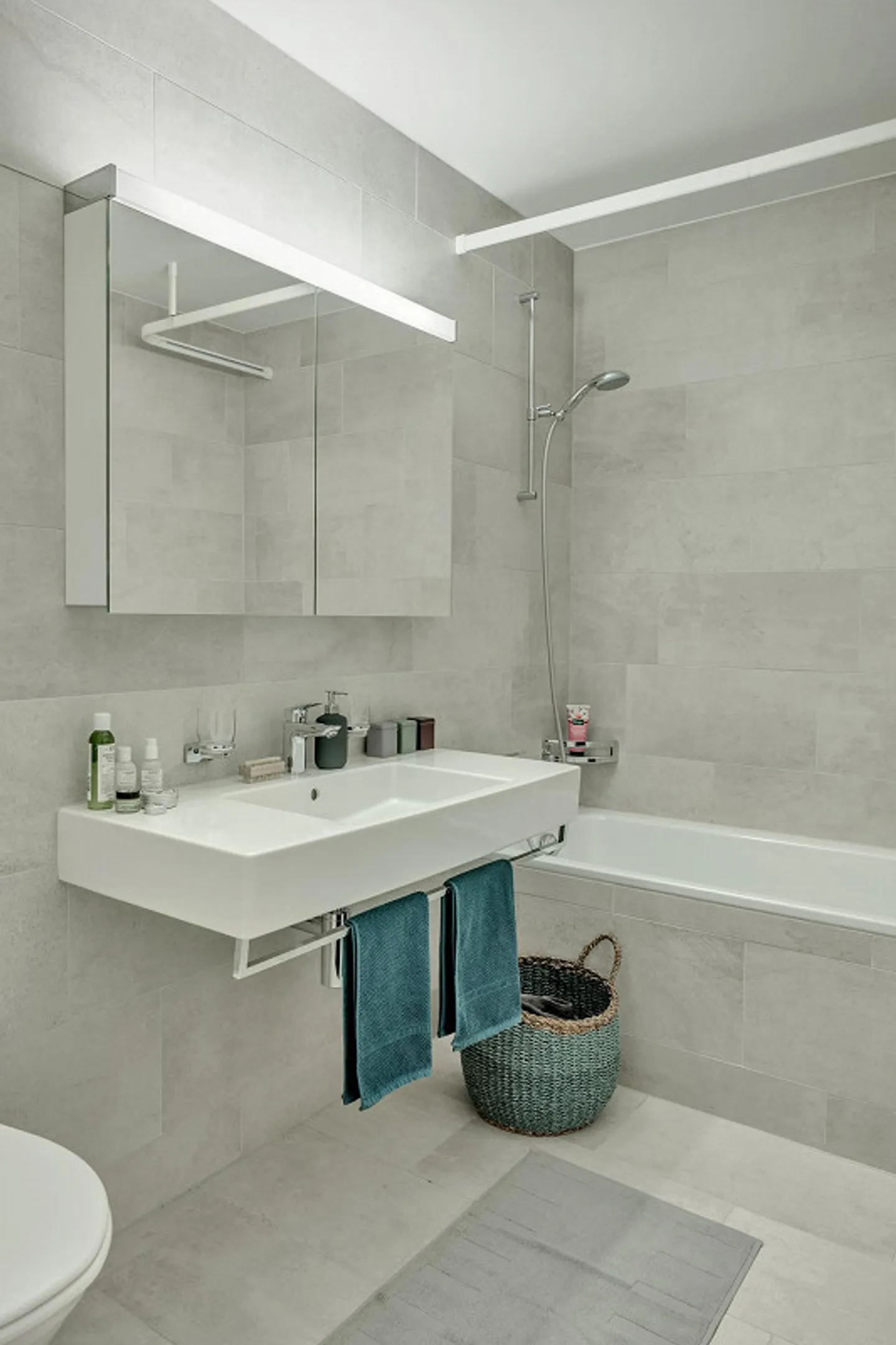 Moderne und helle 3.5-Zimmer-Wohnung in Neuhausen! - Foto 7 von 11