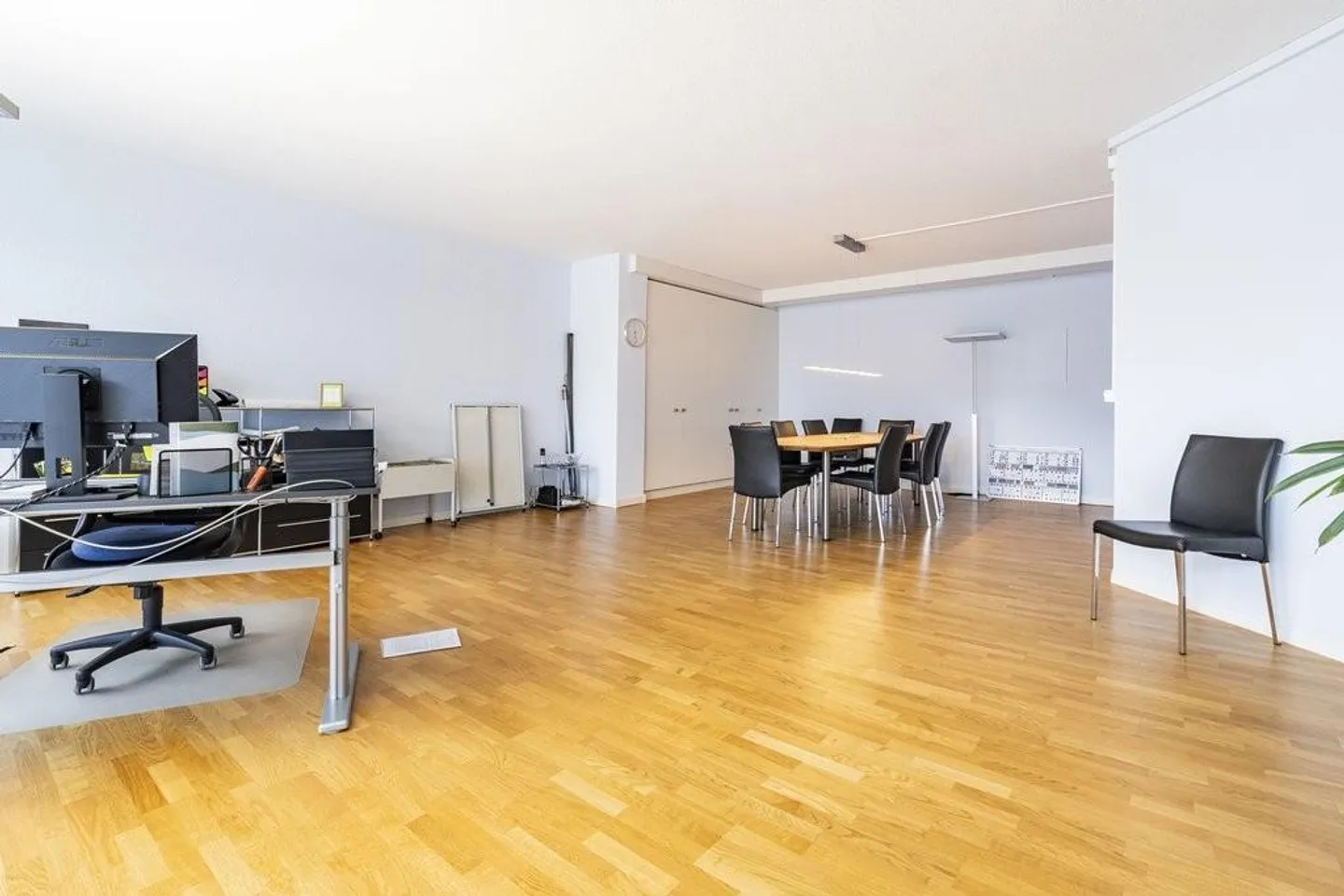 Bureaux beaux et lumineux à Oberhofen - Photo 3 sur 8