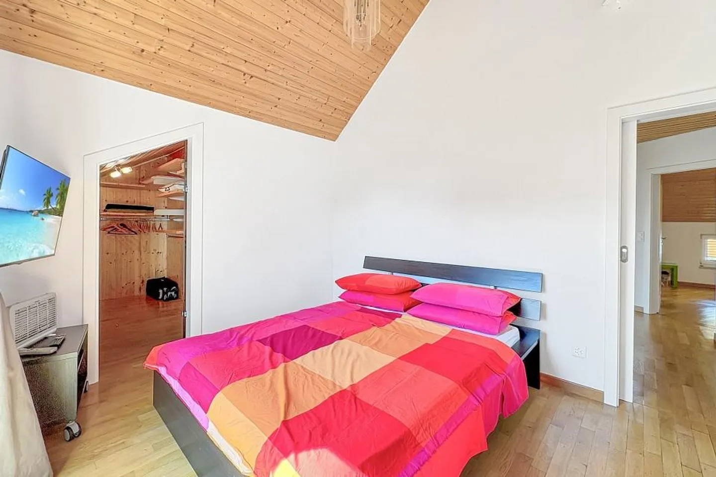 Detached Family House with Style and Privacy - Photo 13 of 13