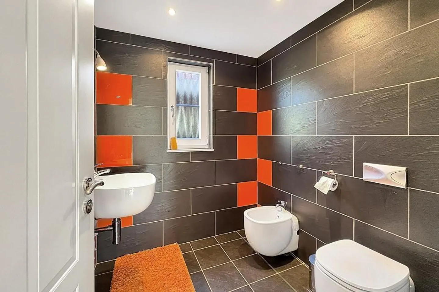 Detached Family House with Style and Privacy - Photo 11 of 13