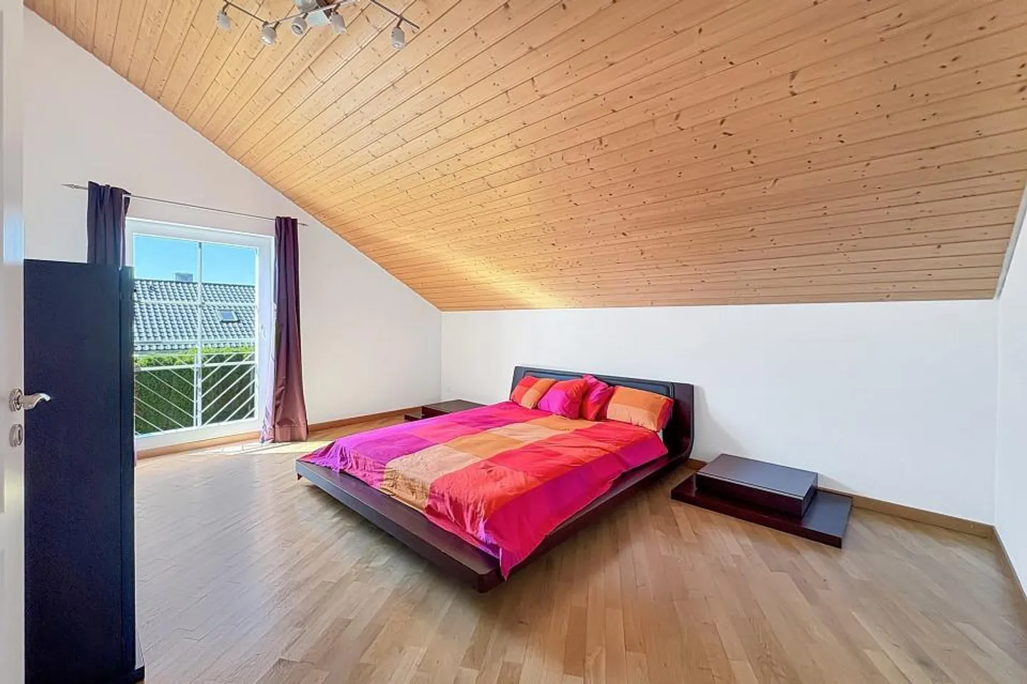 Detached Family House with Style and Privacy - Photo 12 of 13