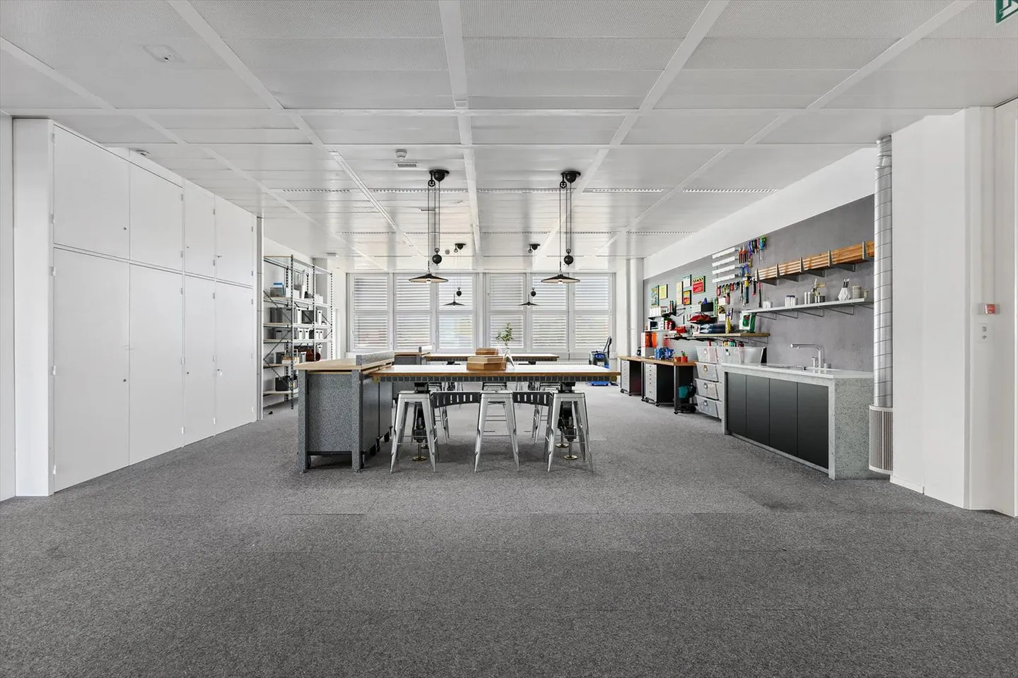 BIG Bern - spazi moderni per ufficio, laboratorio, magazzino o officina - Foto 3 di 13