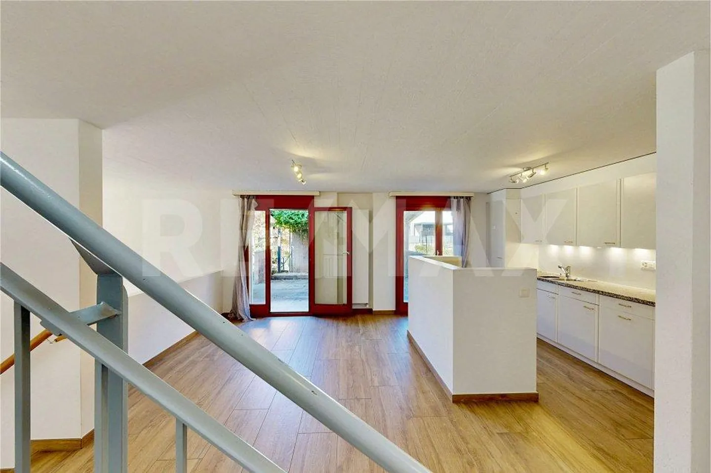 Casa contigua di 6 locali, comfort e tranquillità a Gordevio - Foto 5 di 13