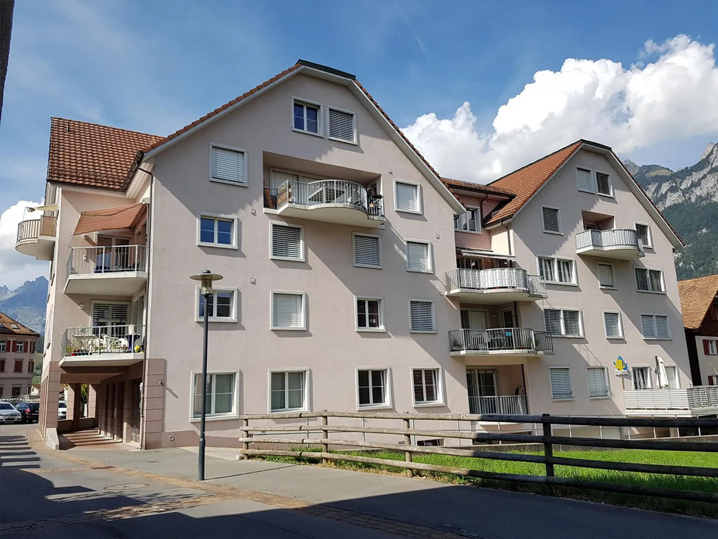 4.5 Room Apartment in Flums - Photo 1 of 11