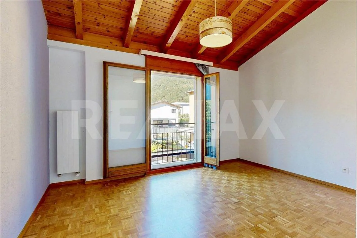 Casa contigua di 6 locali, comfort e tranquillità a Gordevio - Foto 12 di 13
