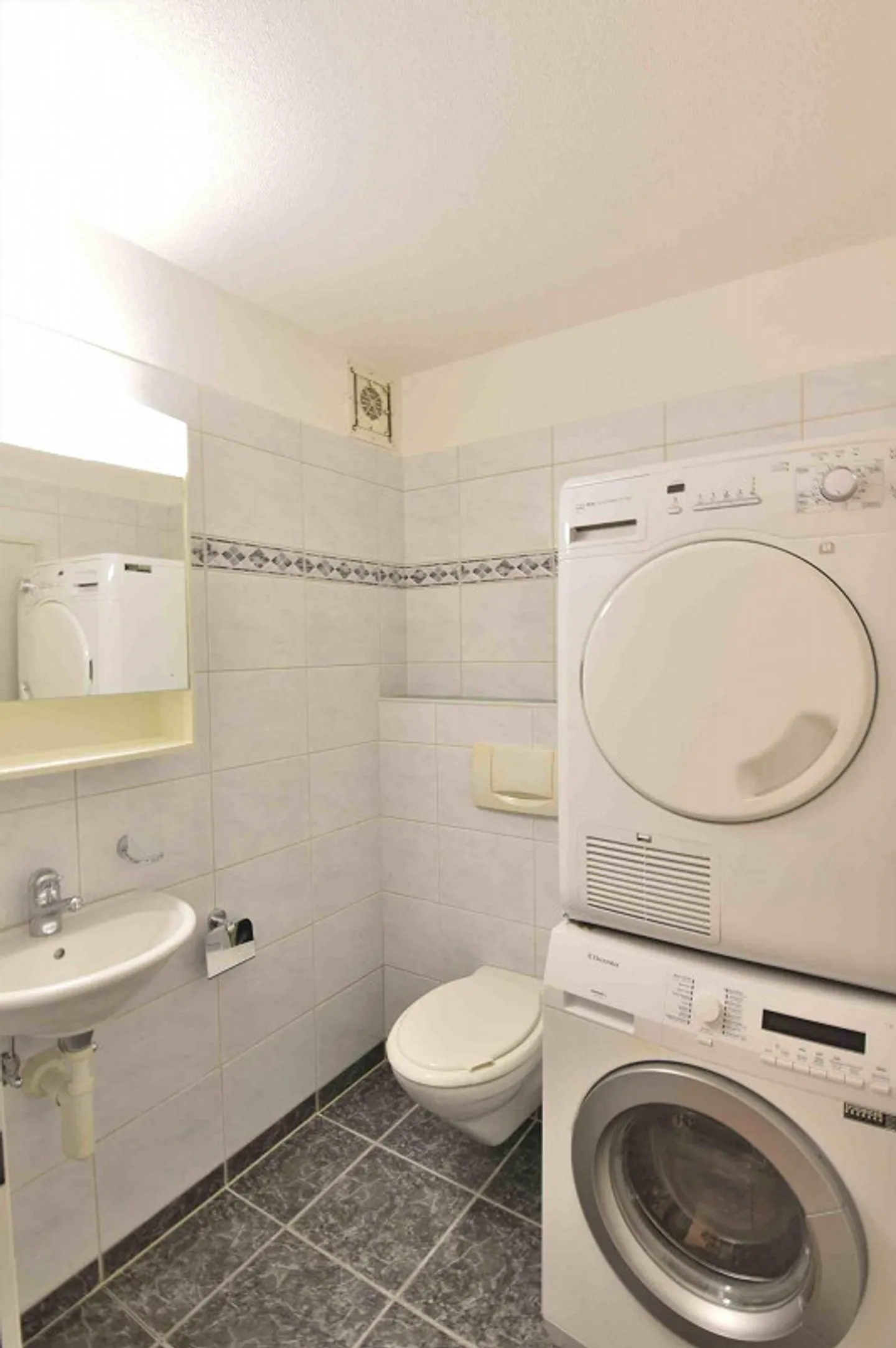 4.5 Room Apartment in Flums - Photo 3 of 11