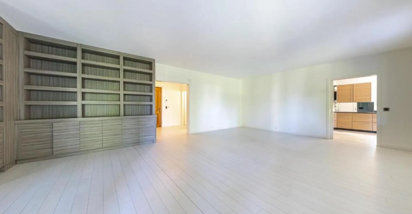 Appartement élégant avec terrasse - Photo 8 sur 12