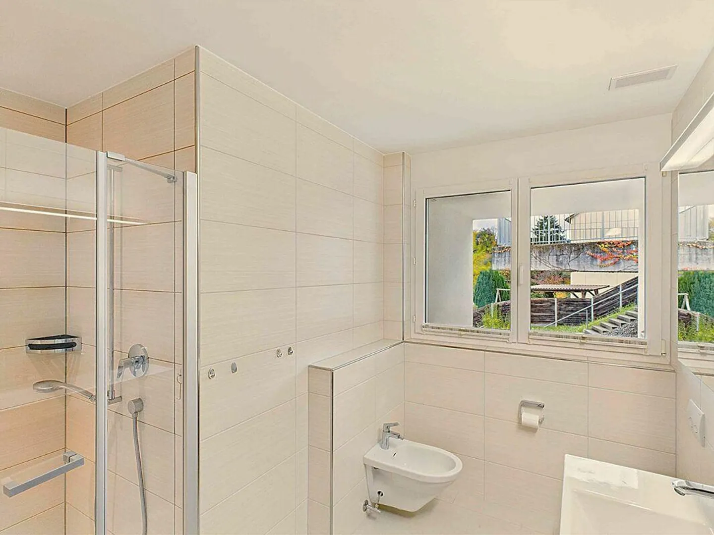 moderne, sehr grosse und sonnige 4.5-Zimmer-Terrassenwohnung - Foto 7 von 14