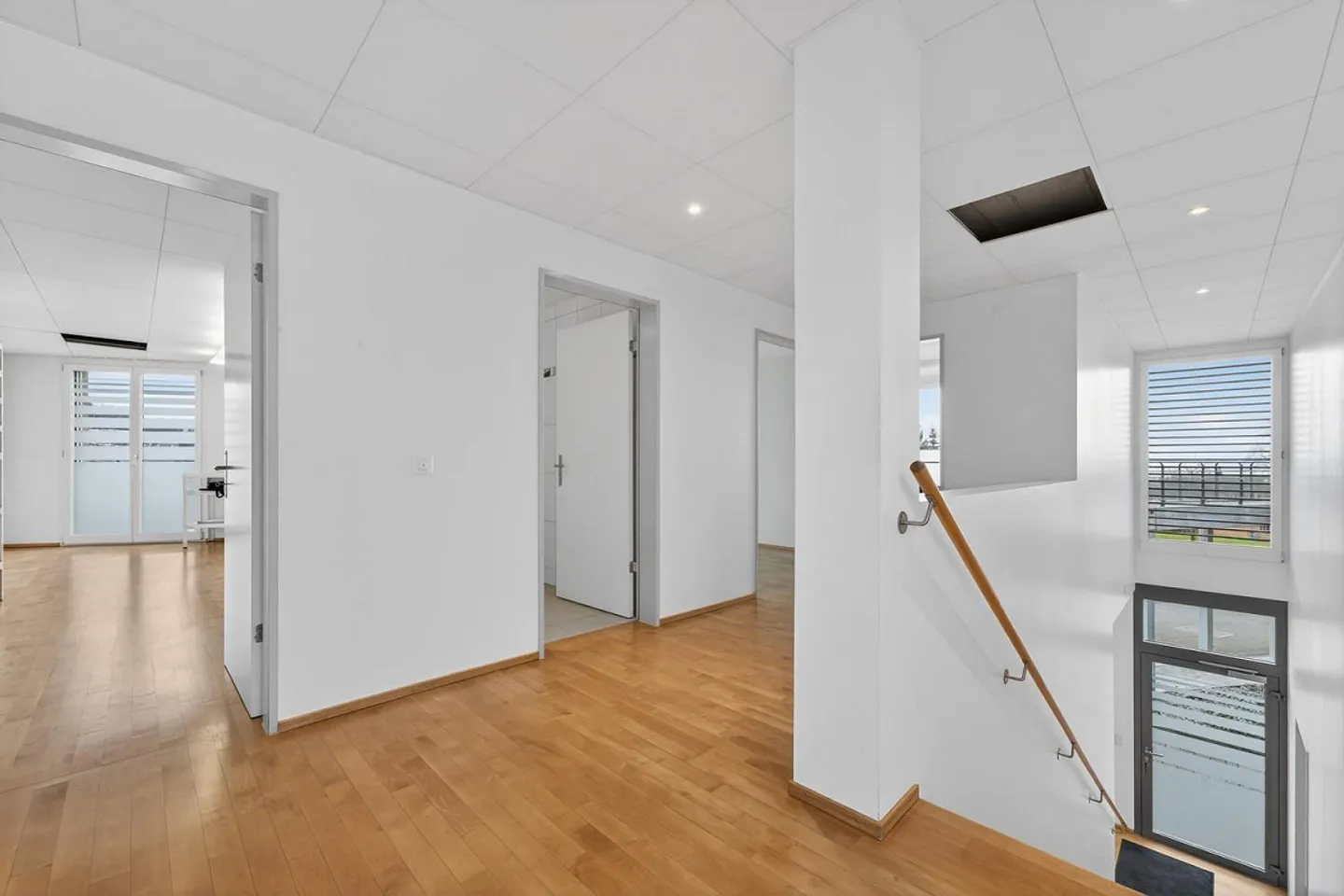 Maison résidentielle / Atelier résidentiel à Hergiswil - Photo 8 sur 13