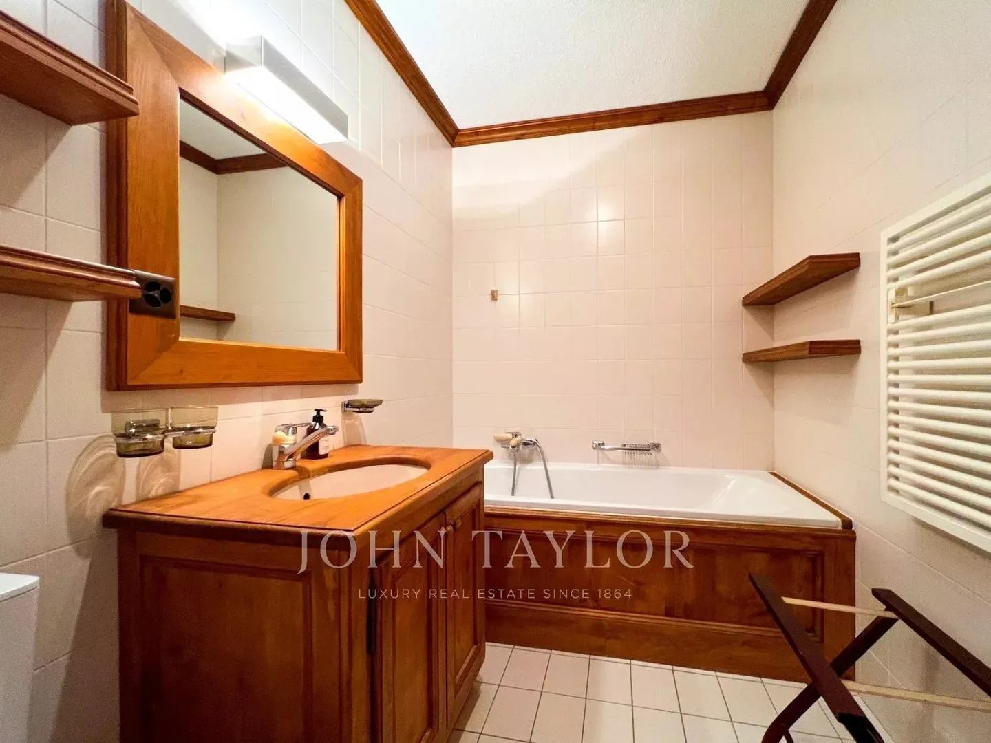 LOCATION HEBDOMADAIRE - Elégant 2.5p appartment à Crans-Montana - Photo 3 sur 9