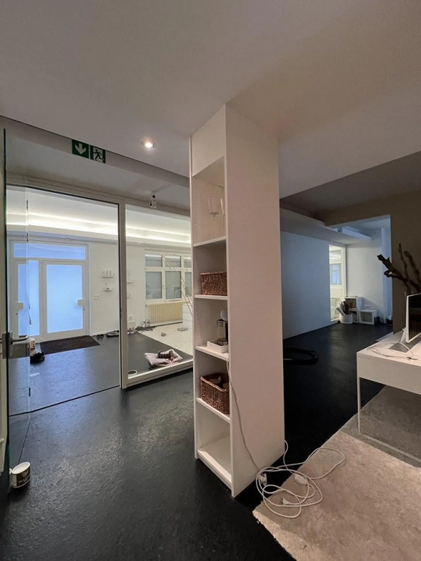 Moderno e ben collegato - Il tuo nuovo ufficio a Wollishofen - Foto 3 di 9