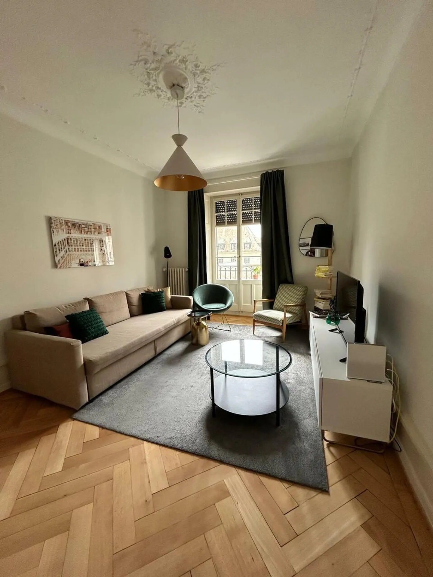 Bellissimo appartamento arredato di 3 stanze in stile antico a Saint-Jean - Foto 1 di 8