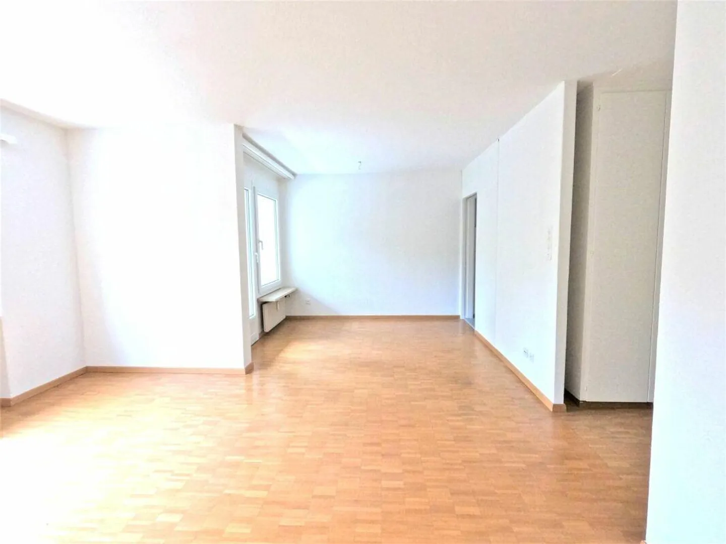 Charmante Wohnung mit Balkon - Foto 2 von 8