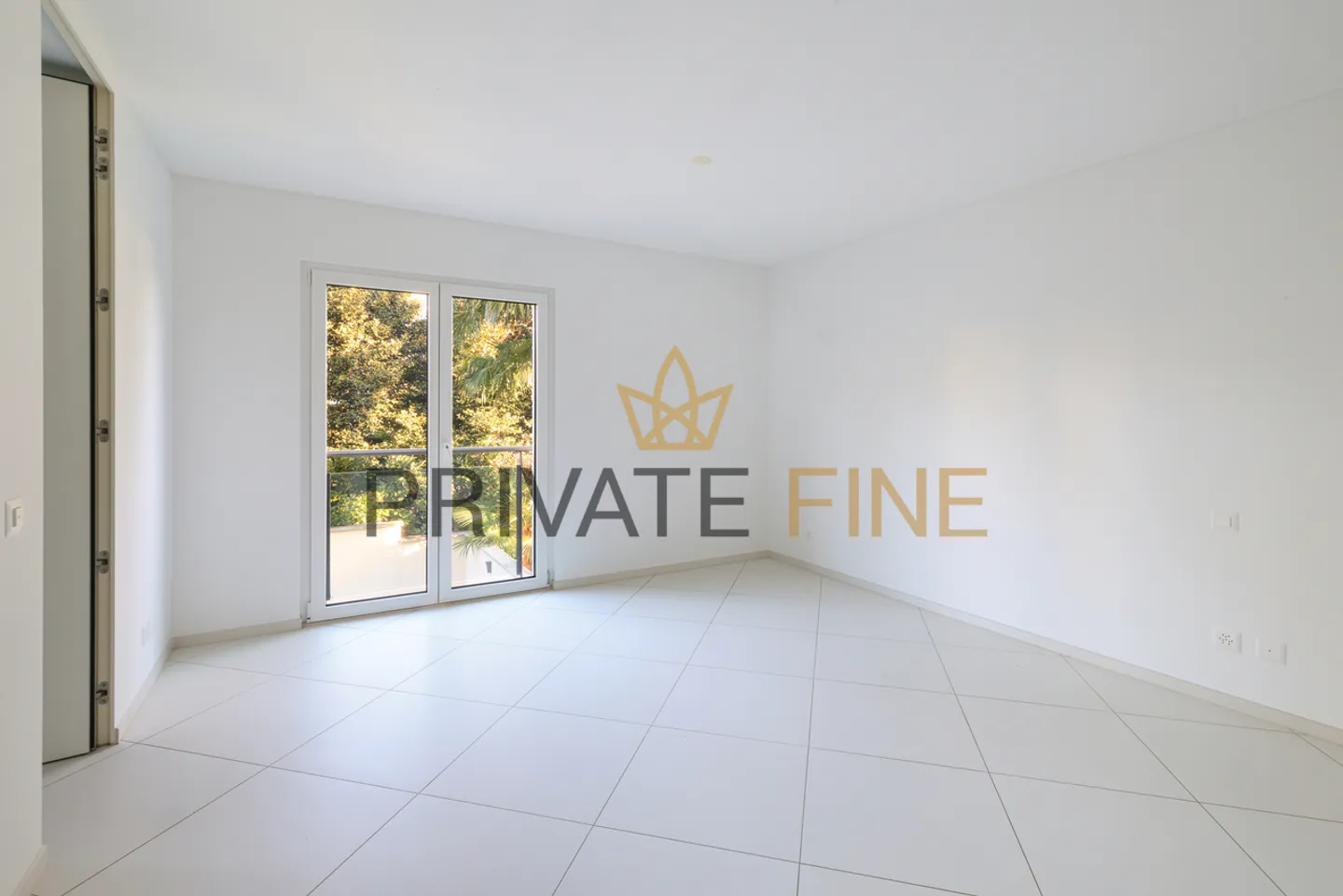 Elegant 5.5-Room Apartment - Photo 7 of 9