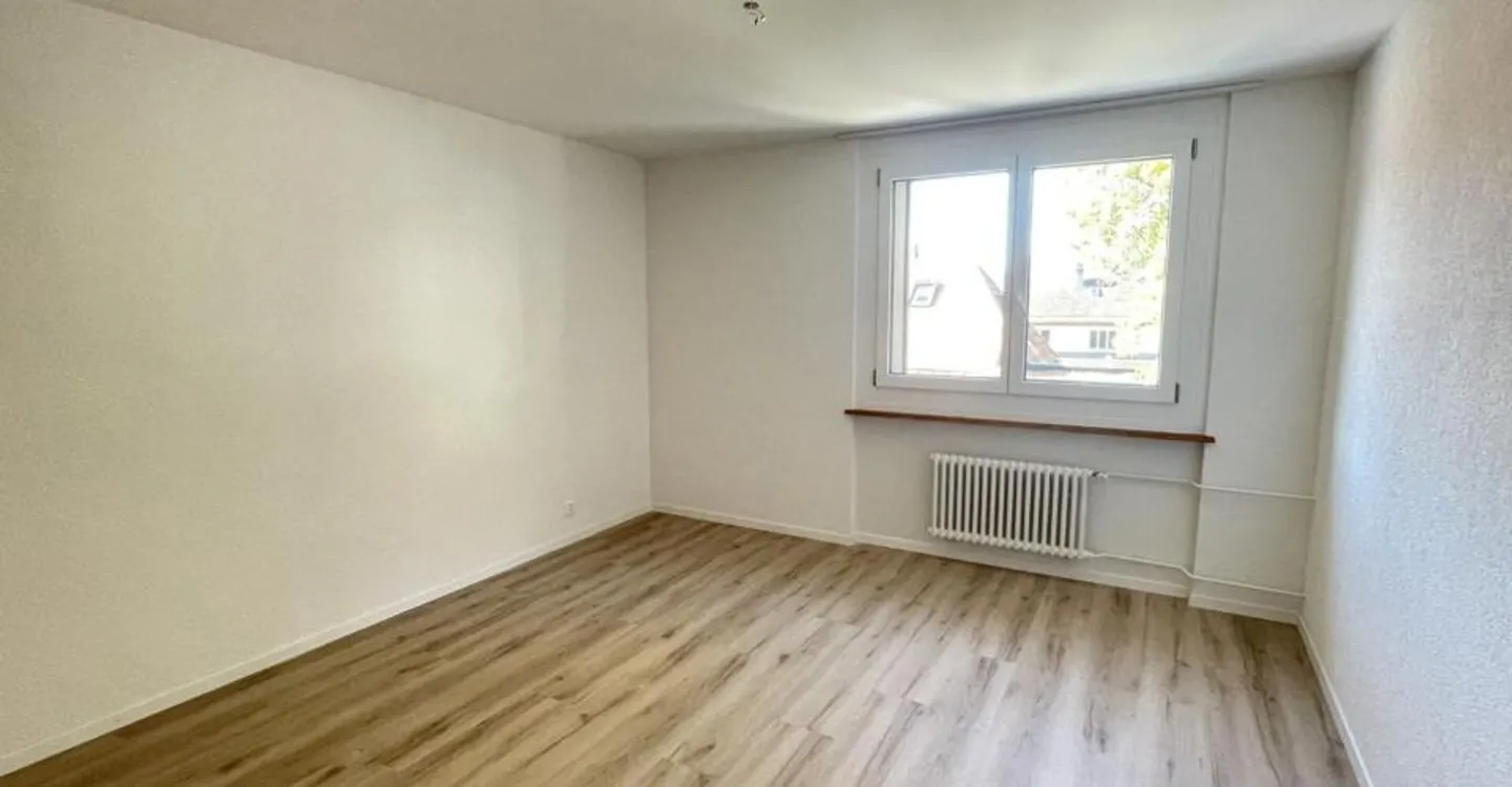 St-Imier, magnifique appartement de 3.5 pièces au 3ème avec ascenseur - Foto 2 di 7