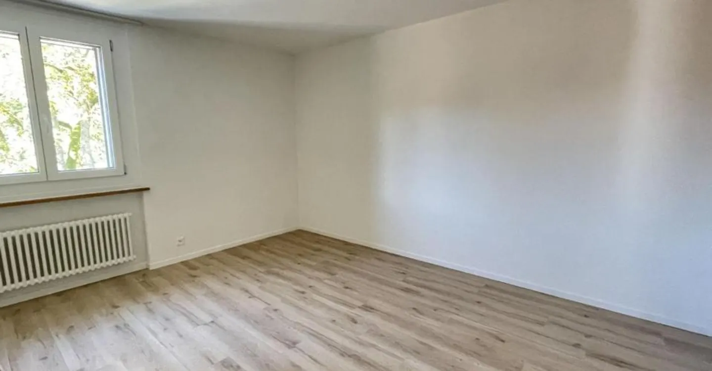 St-Imier, magnifique appartement de 3.5 pièces au 3ème avec ascenseur - Foto 3 di 7