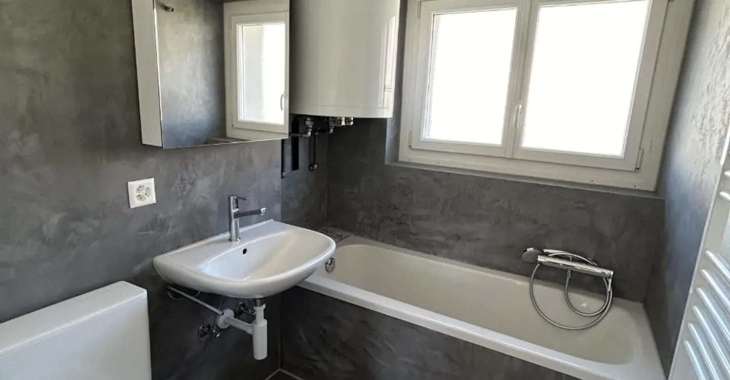 For rent: 3-room apartment with fitted kitchen - Combe-Aubert 12, Tramelan - Photo 3 of 9