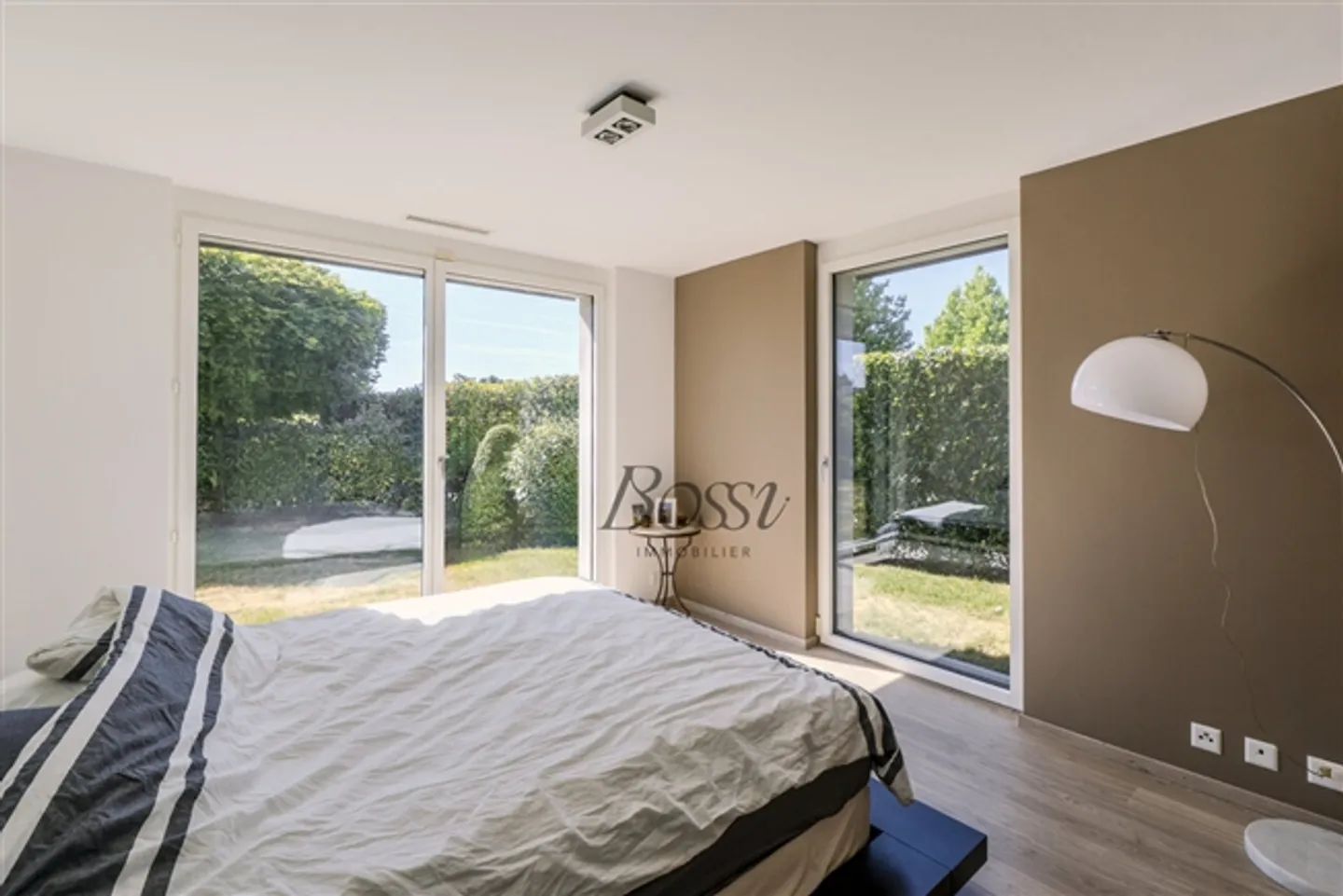 Comfort and Serenity 5-Room Apartment with Private Garden - Photo 8 of 11