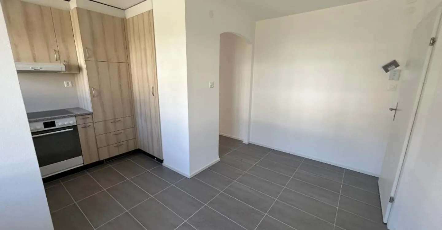 For rent: 3-room apartment with fitted kitchen - Combe-Aubert 12, Tramelan - Photo 7 of 9