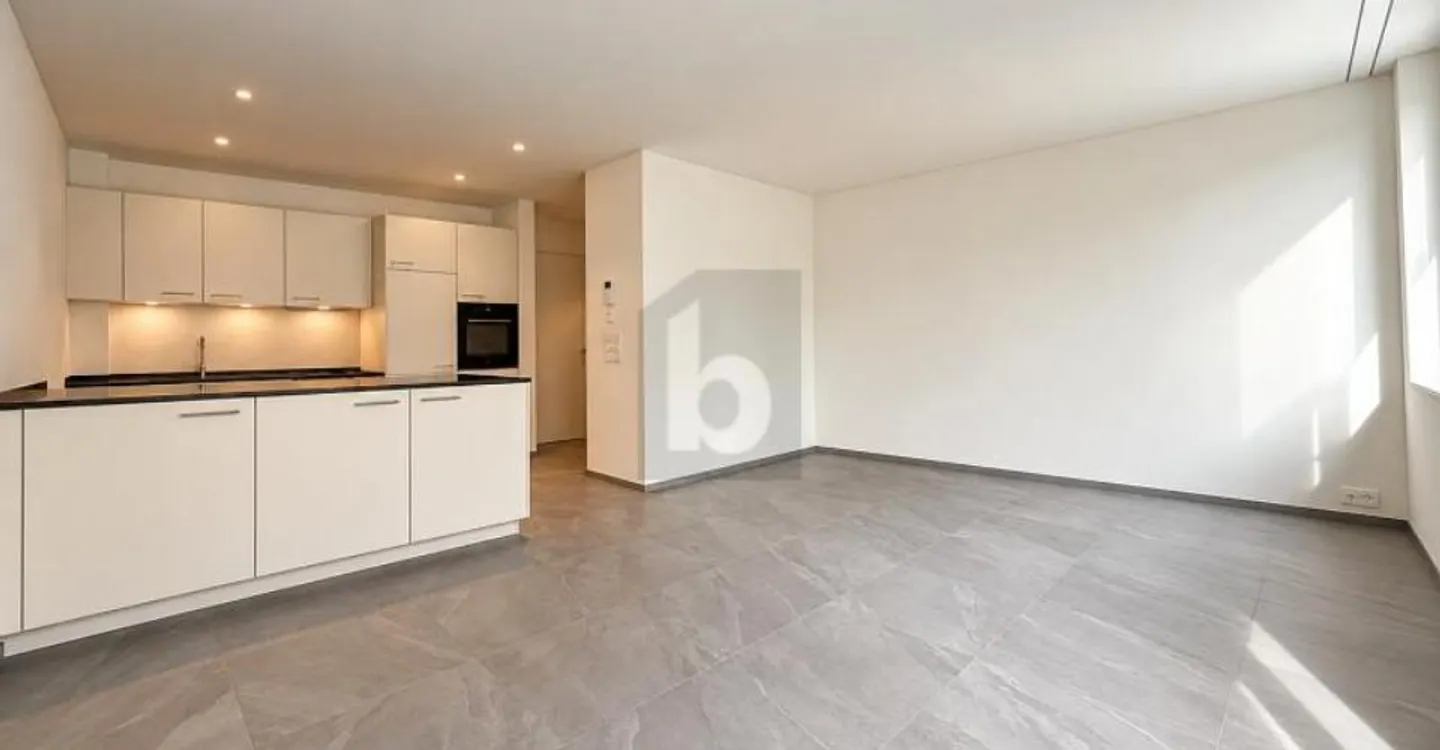 Appartement ensoleillé avec jardin - Photo 1 sur 6