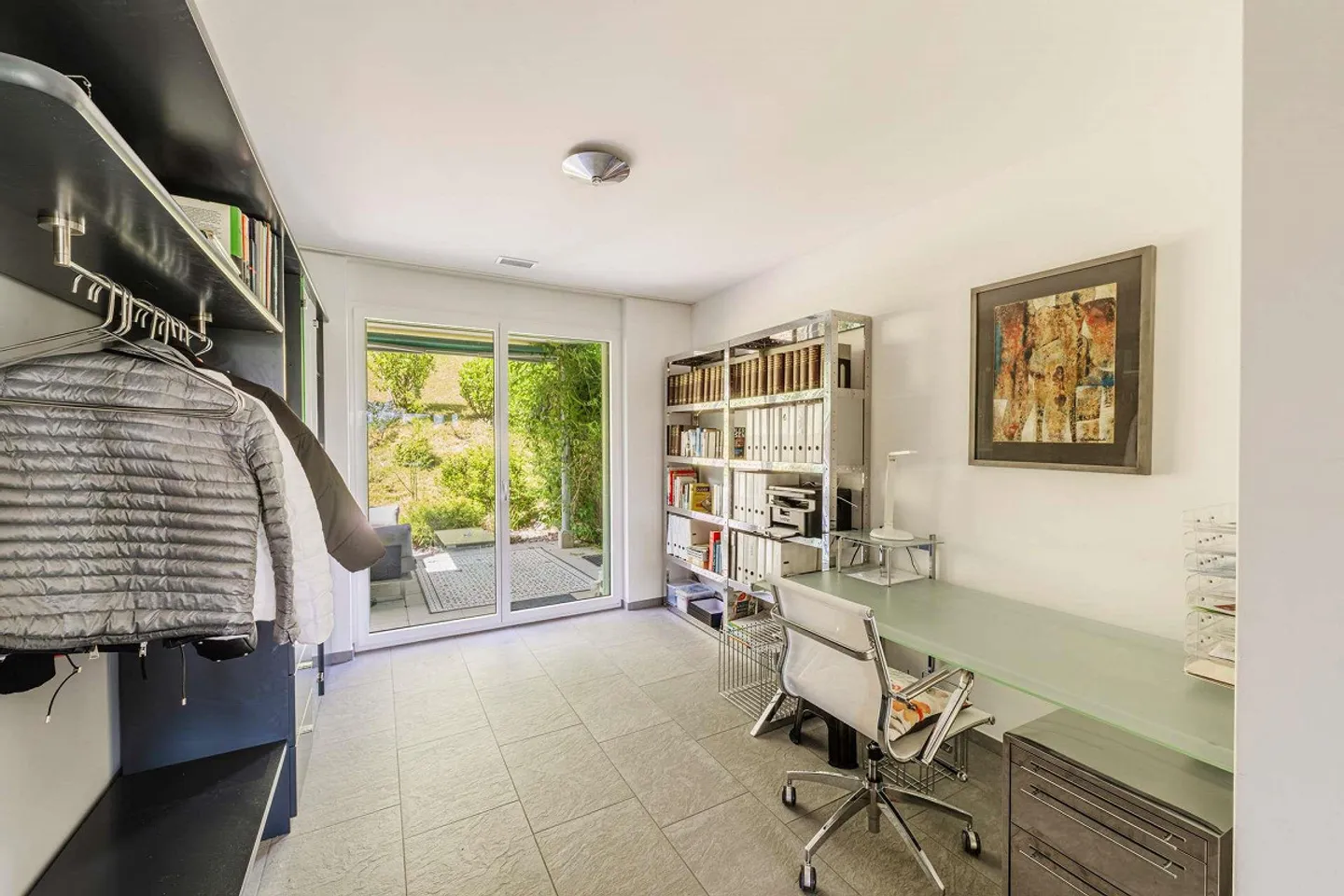 Spacious 4.5-room apartment with balcony and garden in the Breite district - Photo 7 of 12