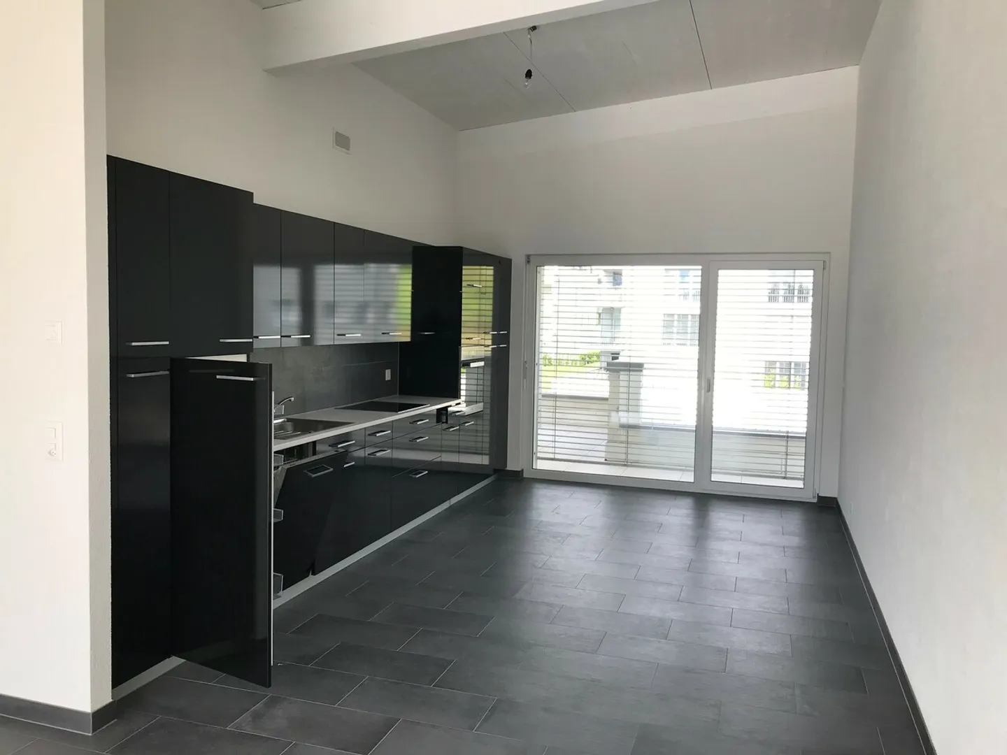 Magnifique Attique avec Terrasse - Photo 3 sur 13