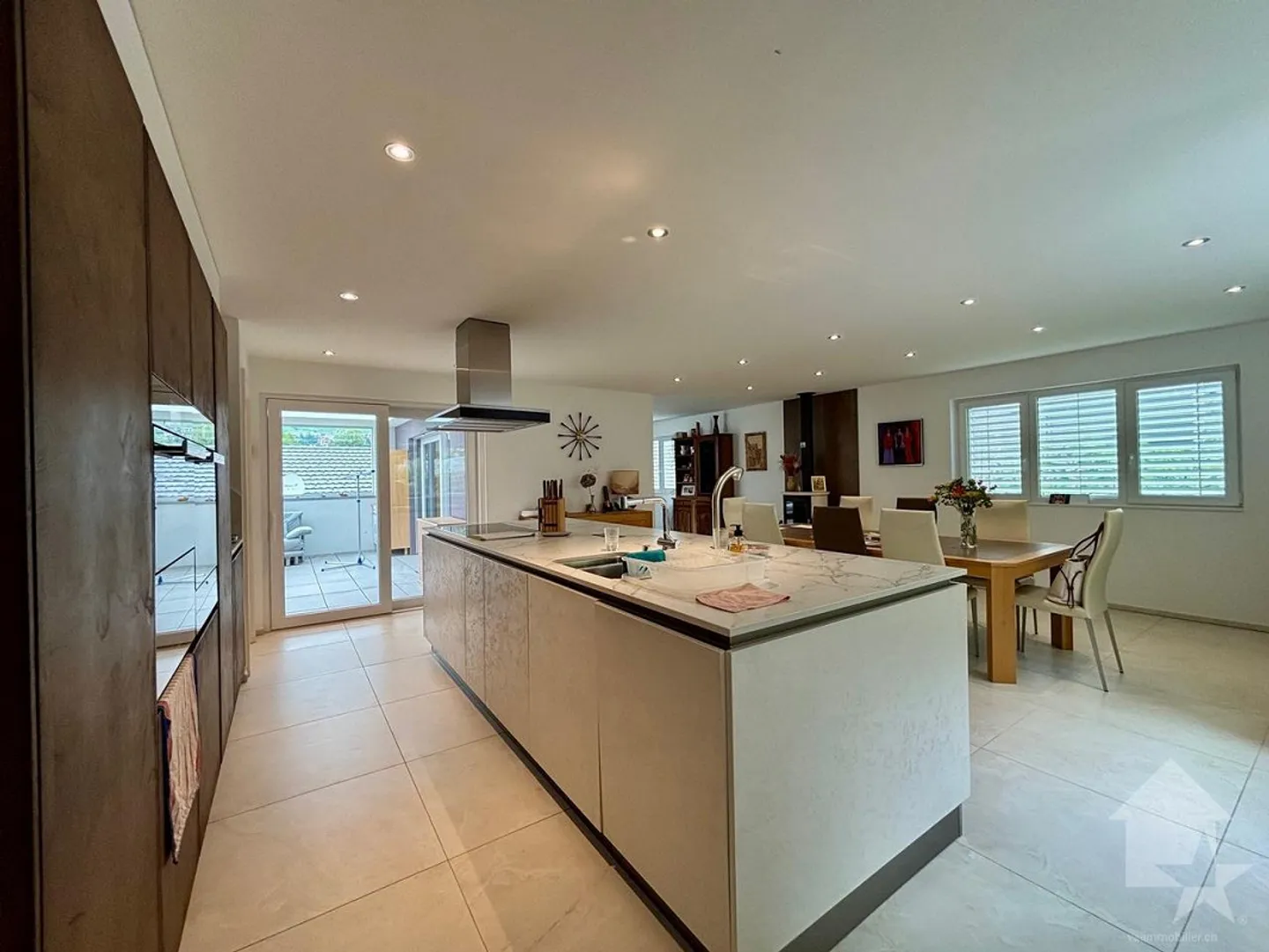 Appartement moderne avec vue - Photo 3 sur 30