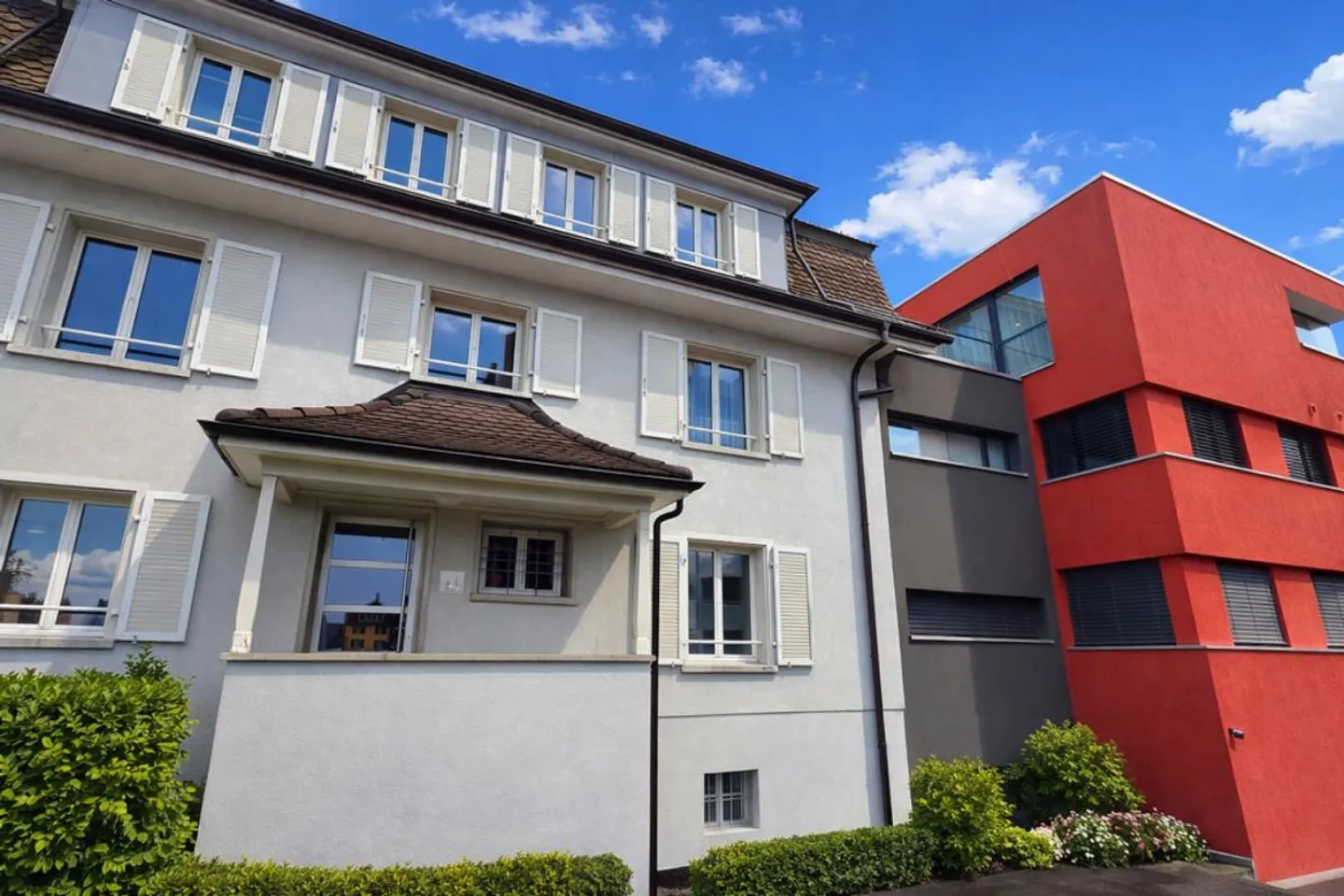 Espace commercial moderne dans un endroit attrayant - Photo 1 sur 4