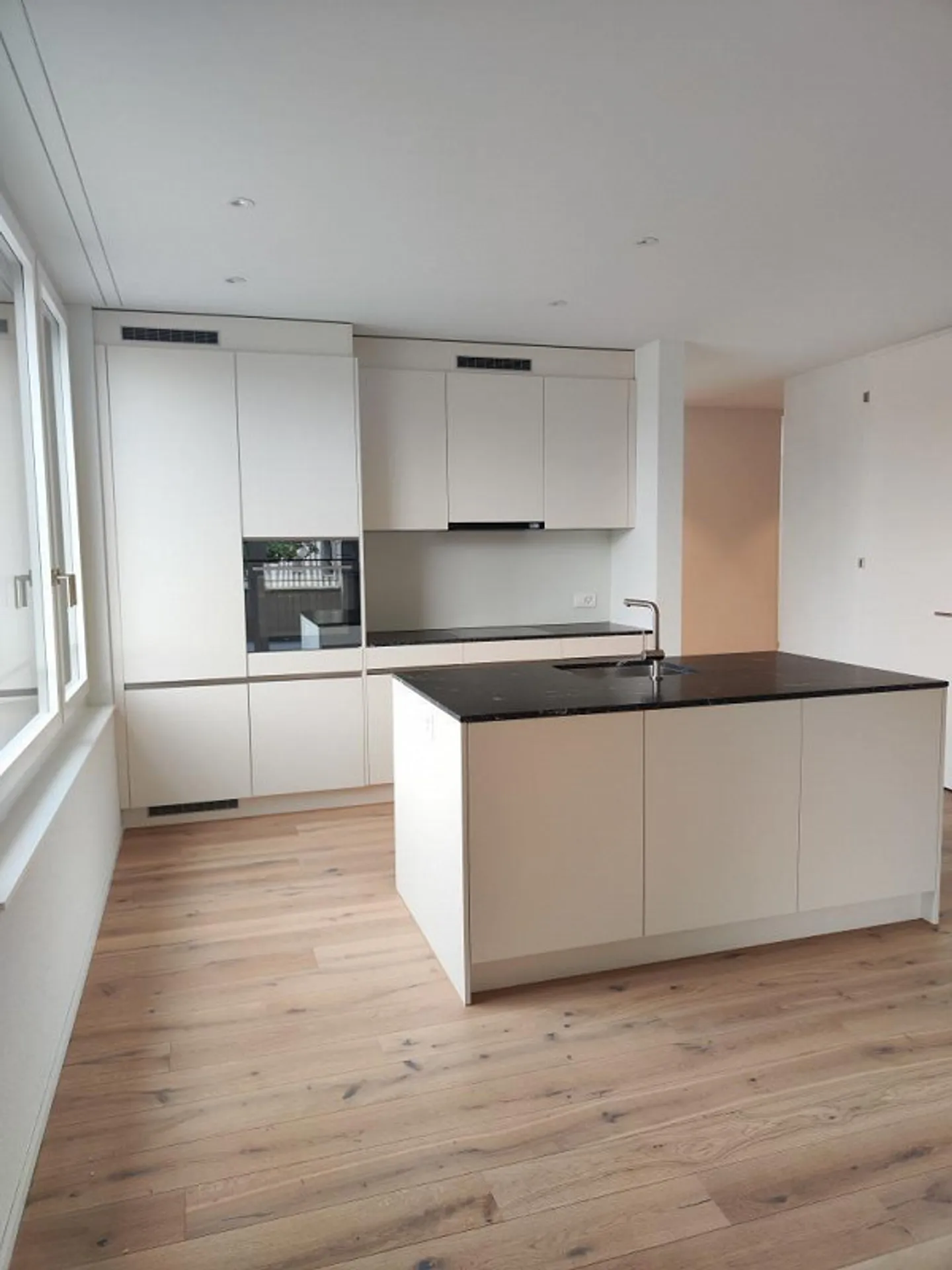 PRIMA OCCUPAZIONE - ultime appartamenti di 3,5 stanze in standard di proprietà! - Foto 1 di 12