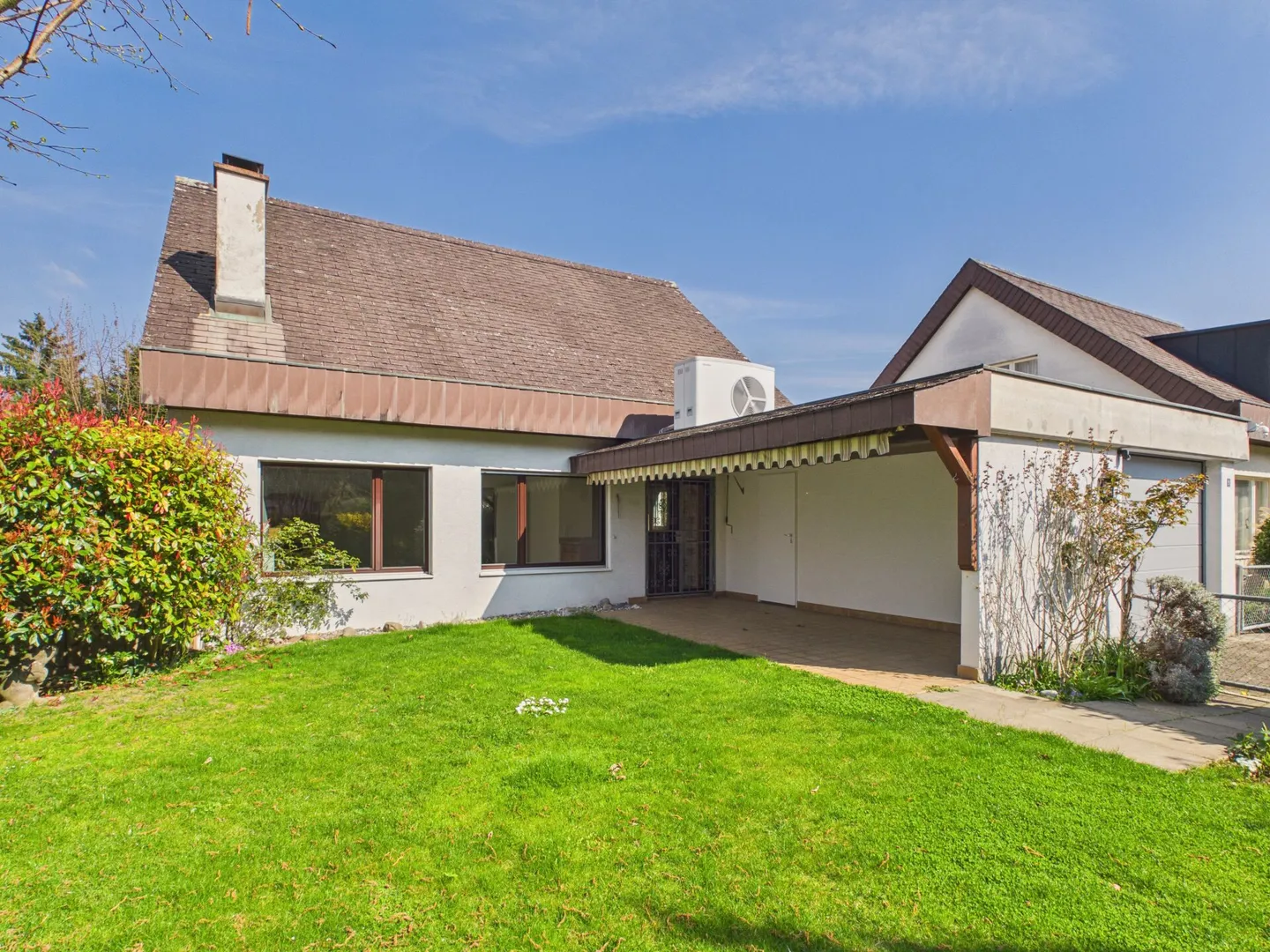 Maison individuelle à un étage dans un endroit calme et adapté aux enfants - Photo 1 sur 18