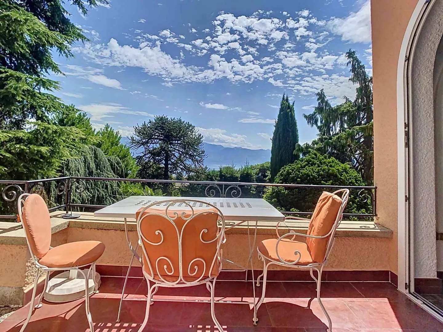 Toskanischer Stil Villa im Herzen von Pully - Foto 5 von 13