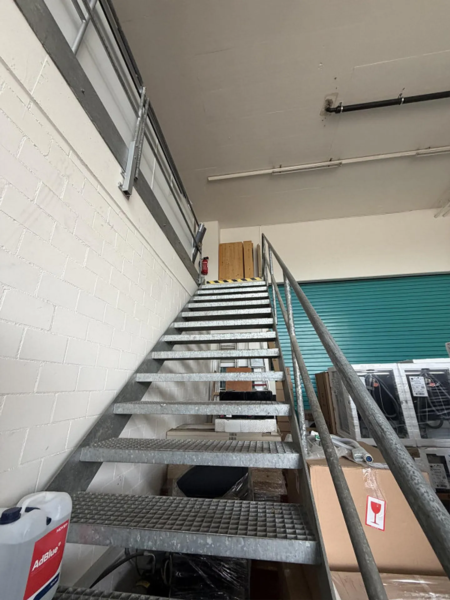 Vielseitige Gewerbefläche in Bassersdorf - Foto 7 von 11