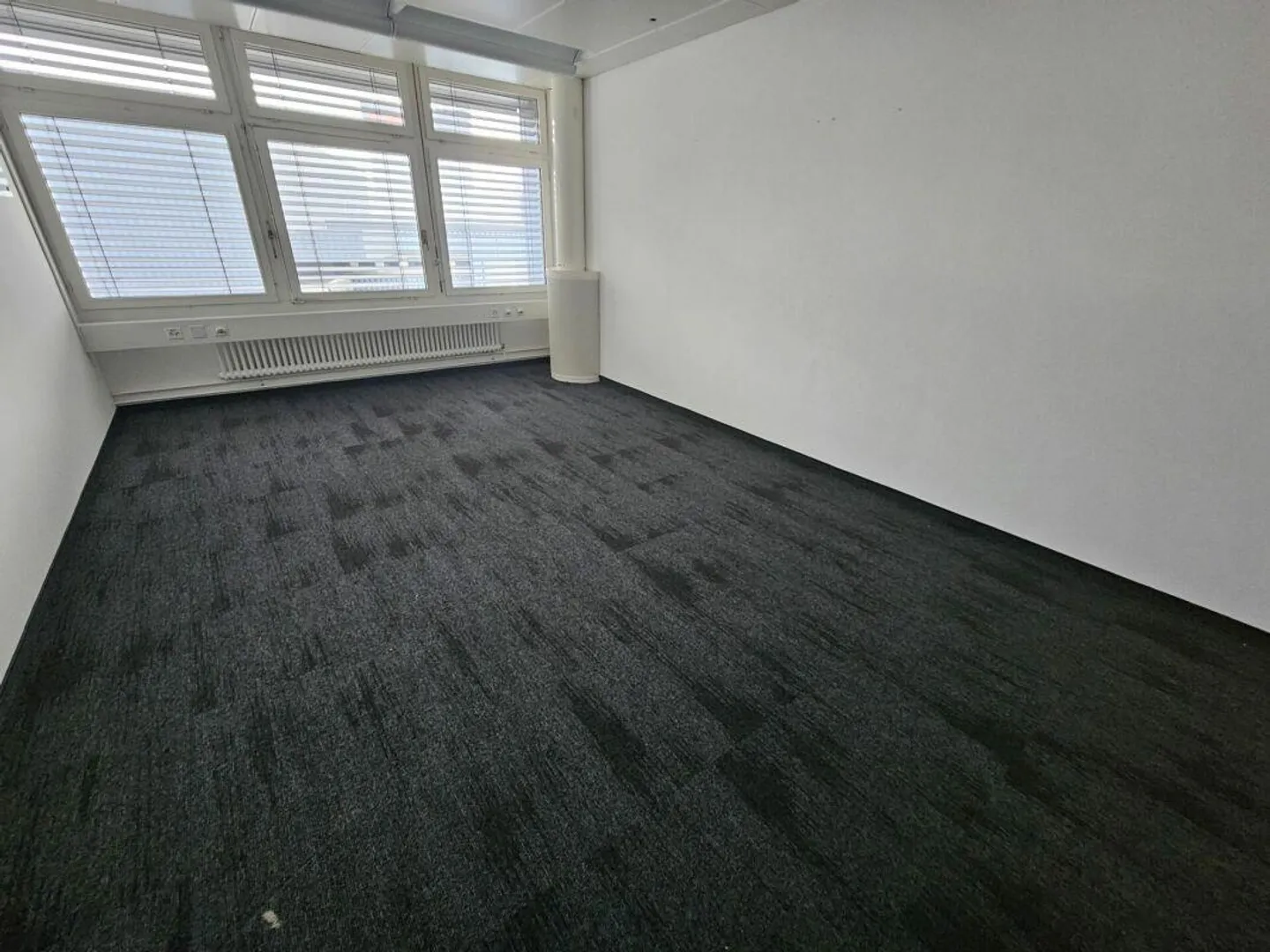 Locaux commerciaux - Photo 6 sur 9