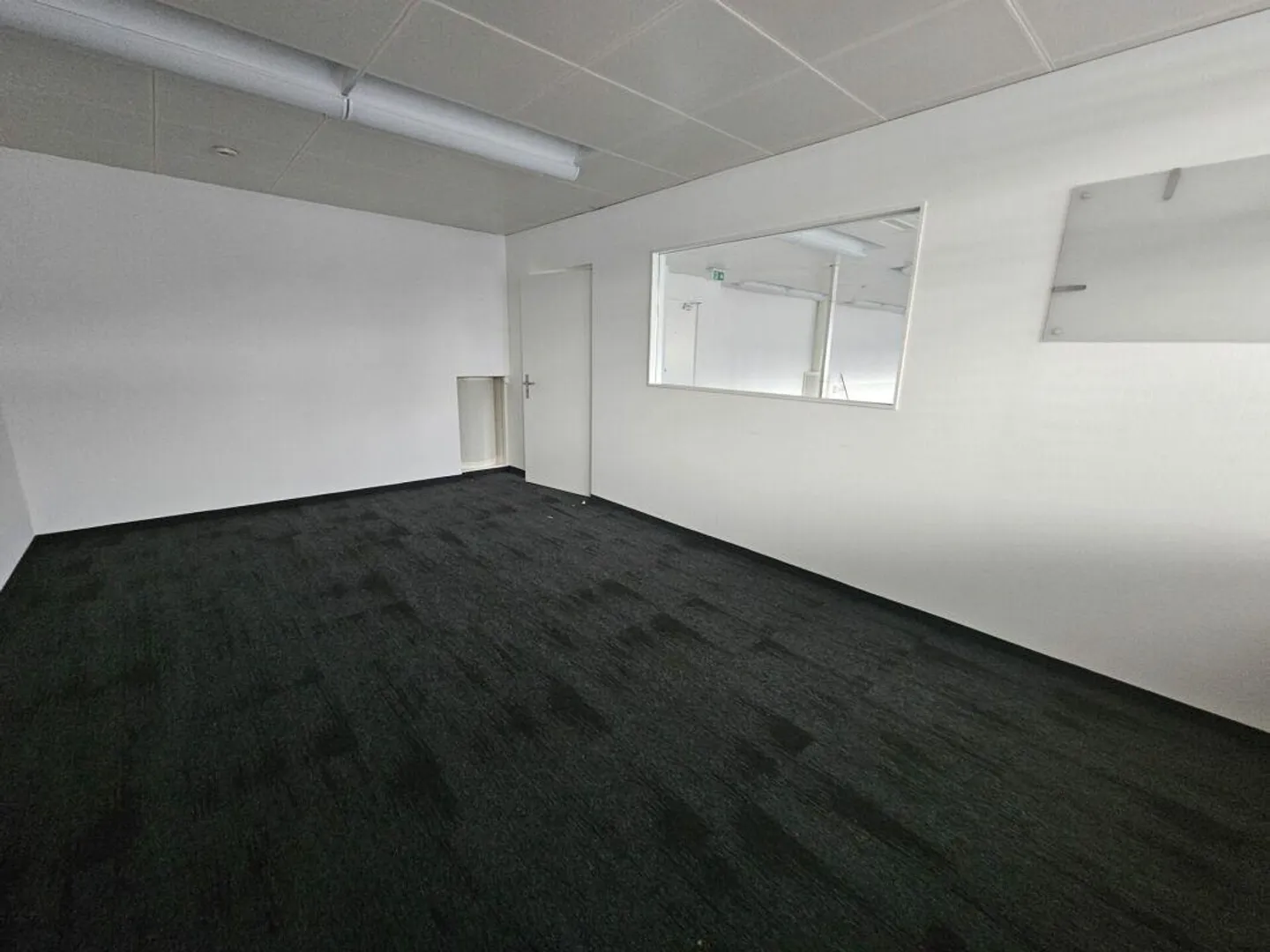 Locaux commerciaux - Photo 7 sur 9