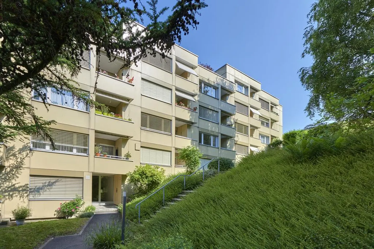 3.5-room apartment, ground floor - limited until 31.03.2029 - Photo 1 of 10