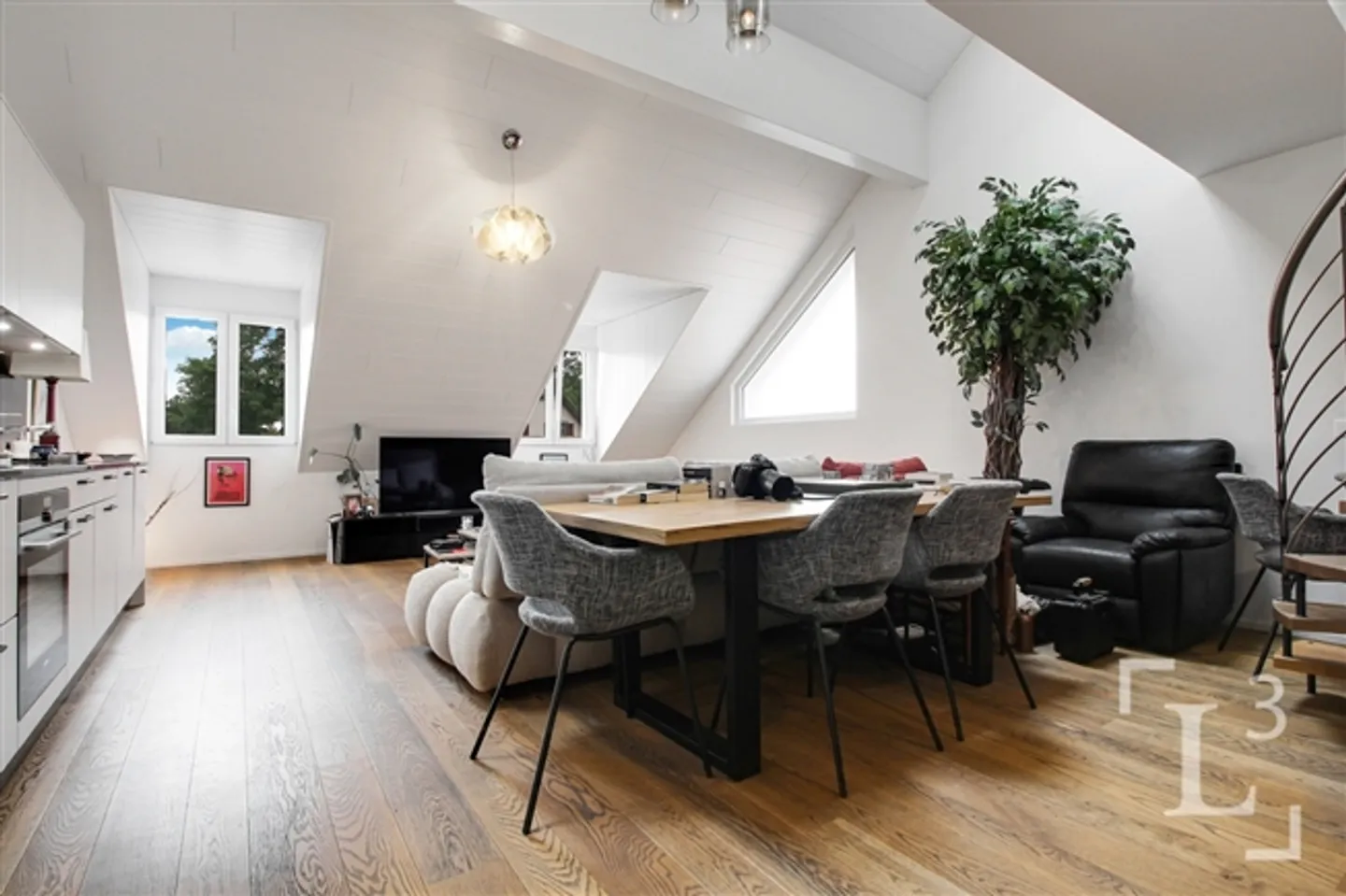 «5 Minuten von Morges entfernt! Loft-Typ Duplex im Dachgeschoss» - Foto 3 von 11