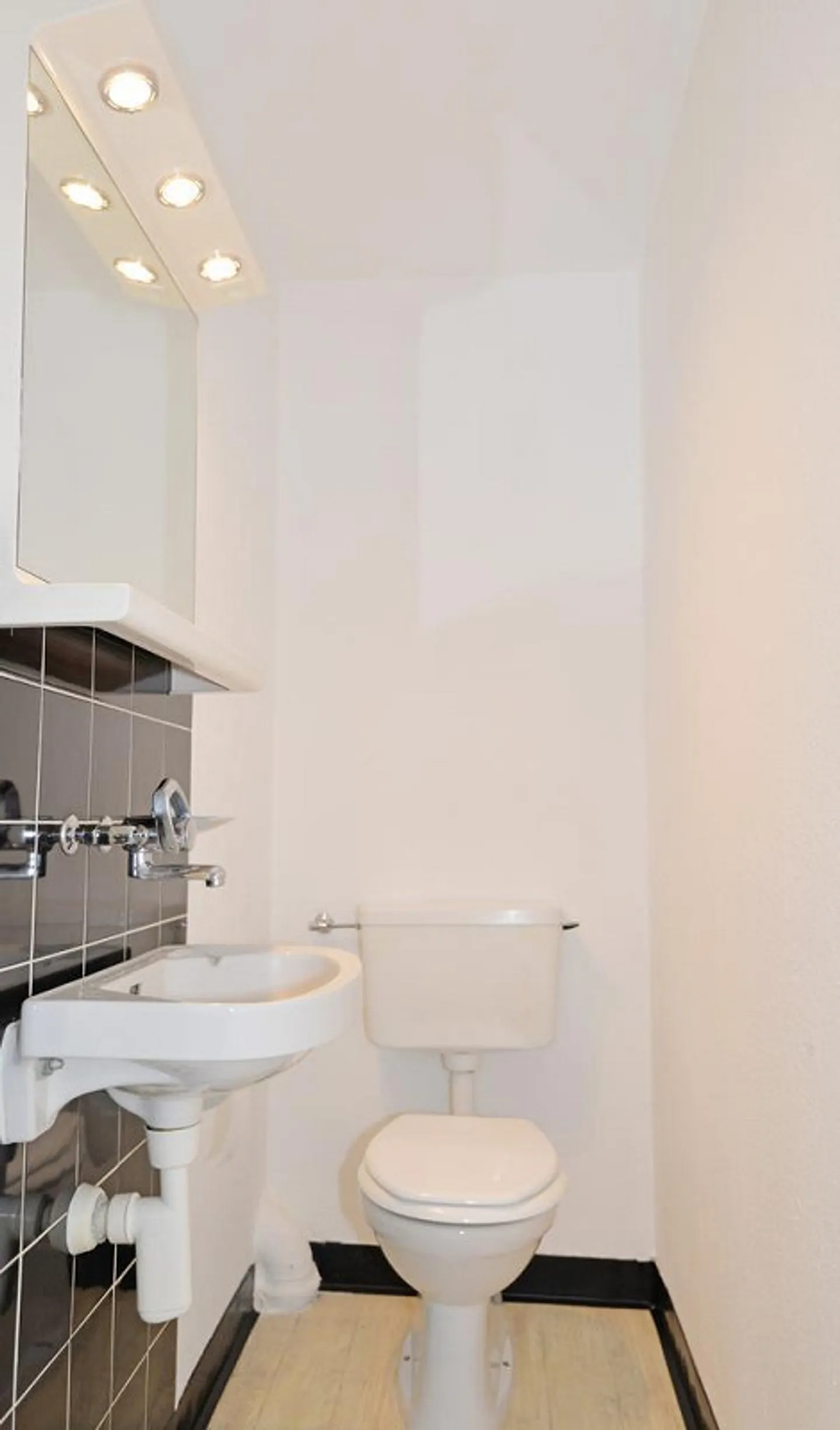 3.5-room apartment, ground floor - limited until 31.03.2029 - Photo 9 of 10