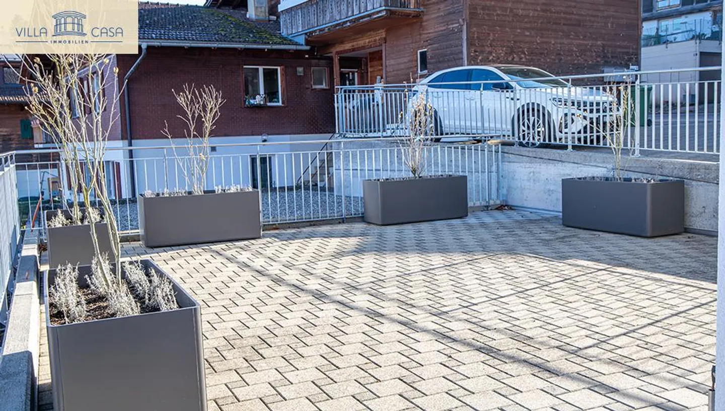 Wohnung (120m²) mit grosszügigem Grundriss & traumhafter Terrasse (118m²) - Foto 14 von 17