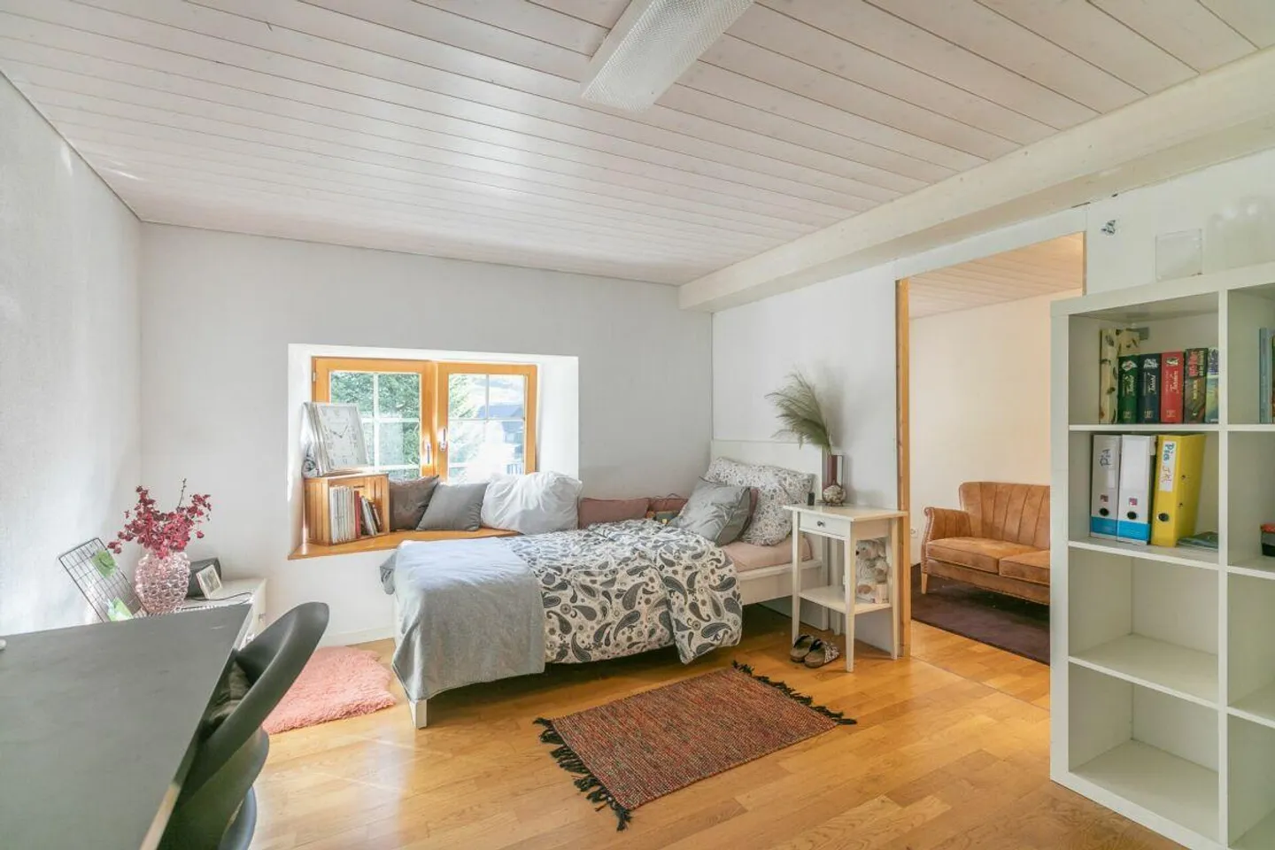 7.5-Room Single-Family House with Surroundings - Photo 11 of 16