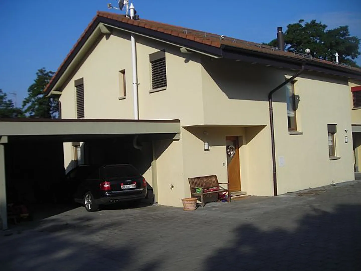 6-room Villa - Photo 1 of 7