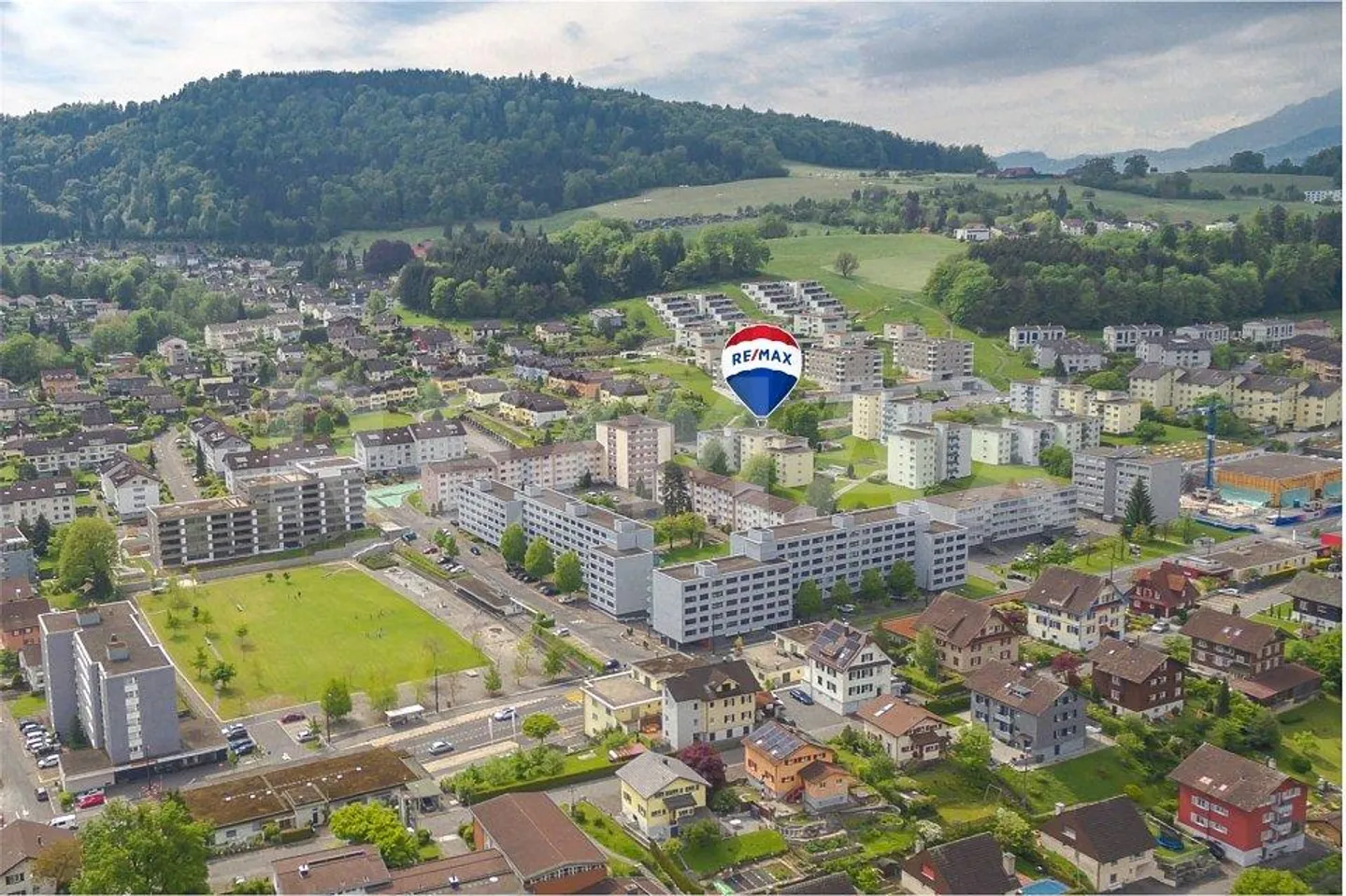 Stylish 3.5-room garden apartment in the Schachenweid district in 6030 Ebikon - Photo 1 of 13