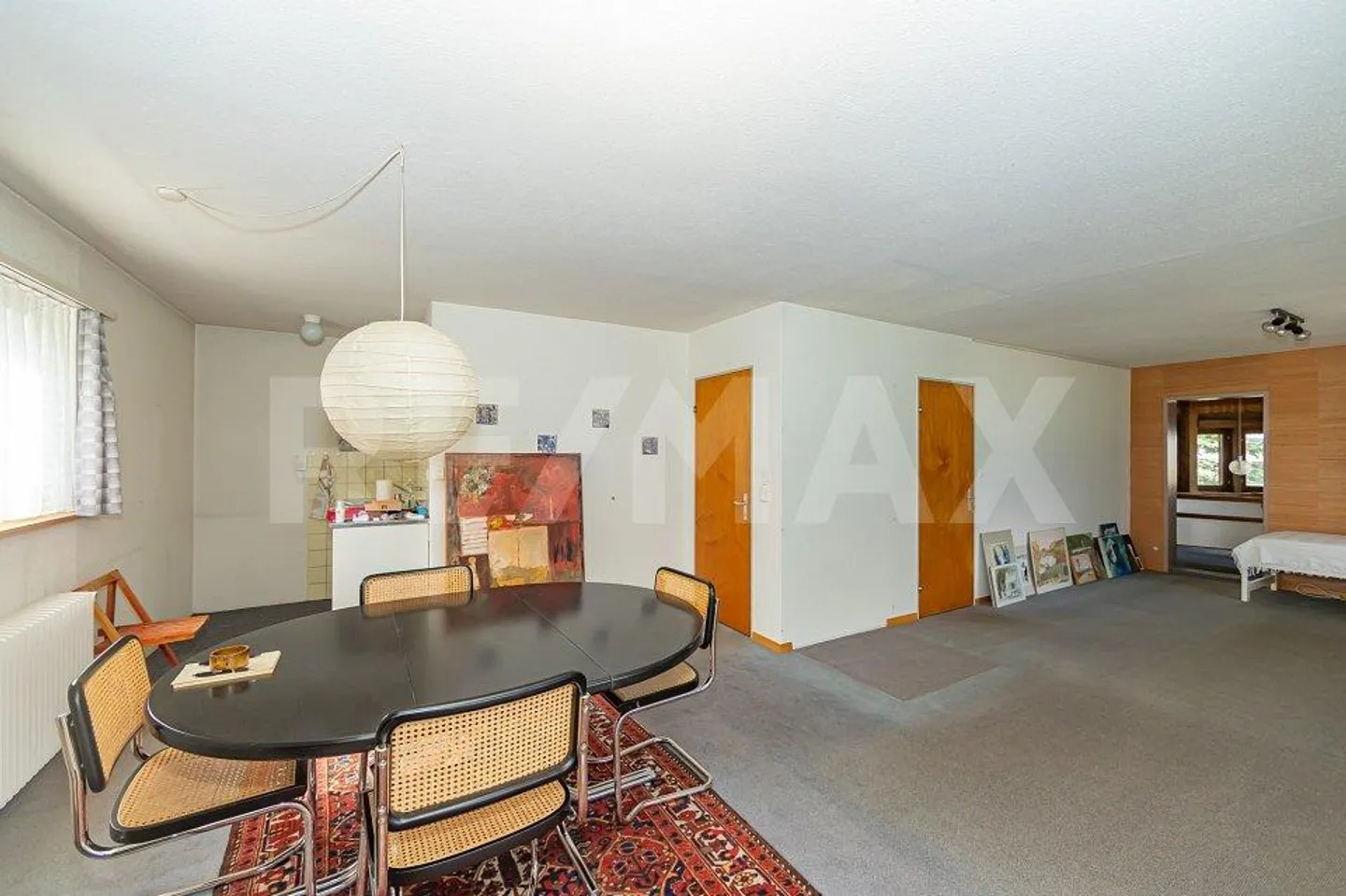 Detached single-family house in unobstructed location with a view - Photo 8 of 13