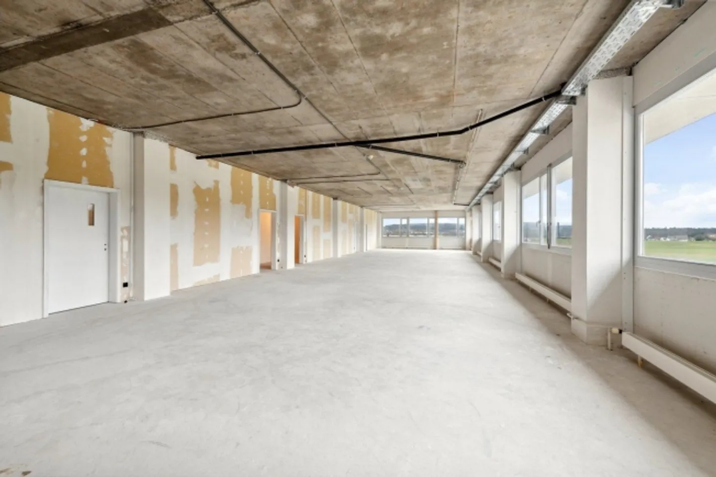 Helle Büroräume 20-494m² mit Aussicht - Foto 4 von 8