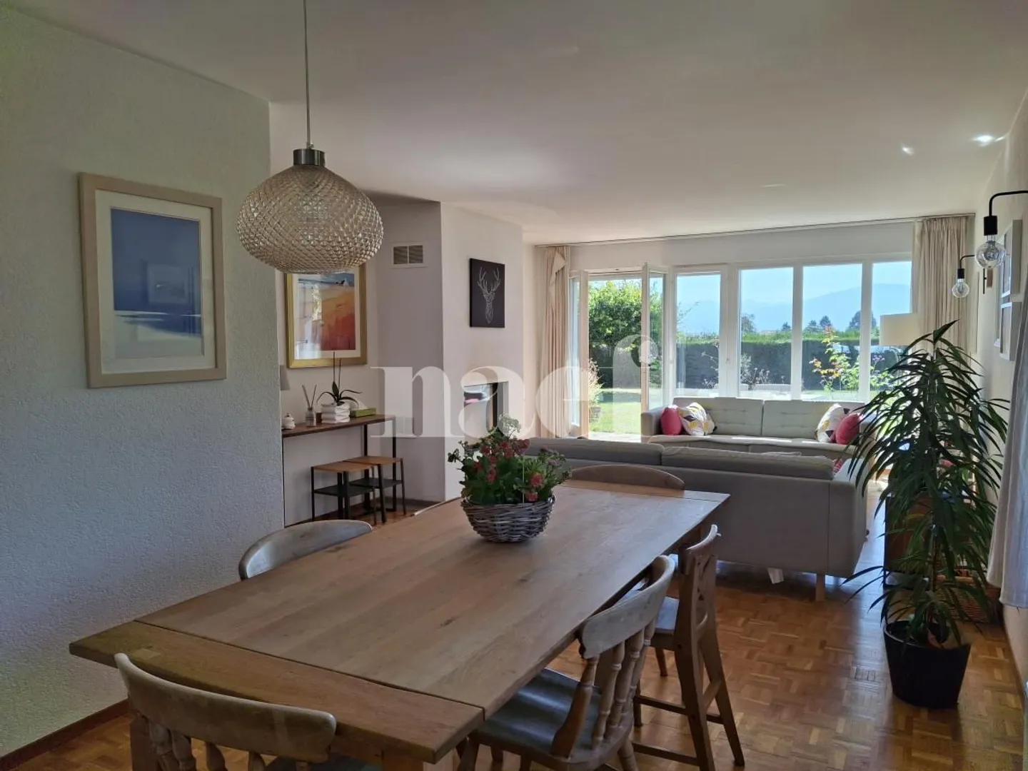 Casa indipendente di 4,5 locali con camino e giardino - Foto 3 di 8