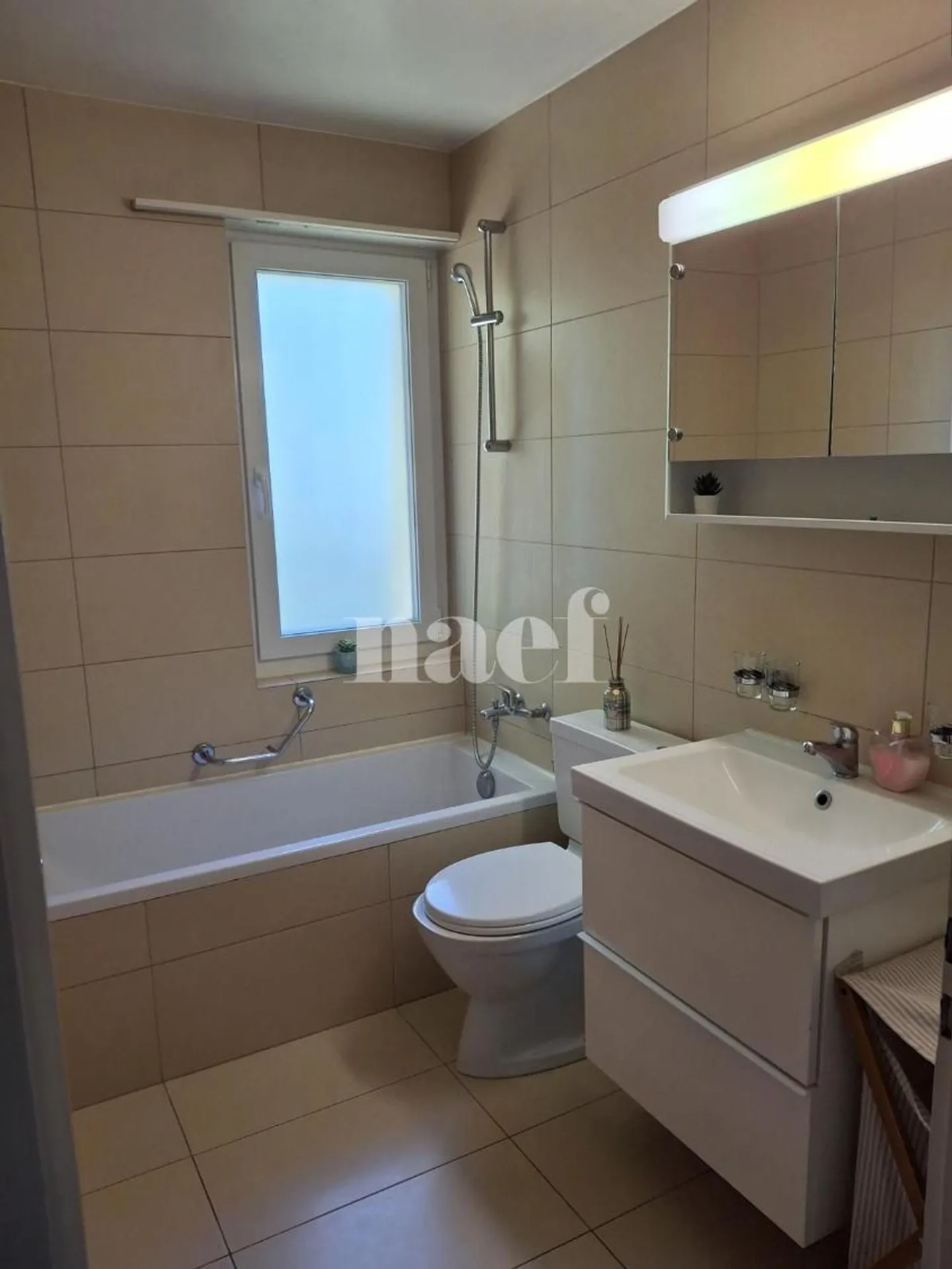 Casa indipendente di 4,5 locali con camino e giardino - Foto 7 di 8