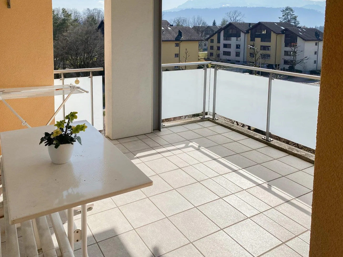 Beautiful apartment in a quiet location in Emmenbrücke! - Photo 2 of 8