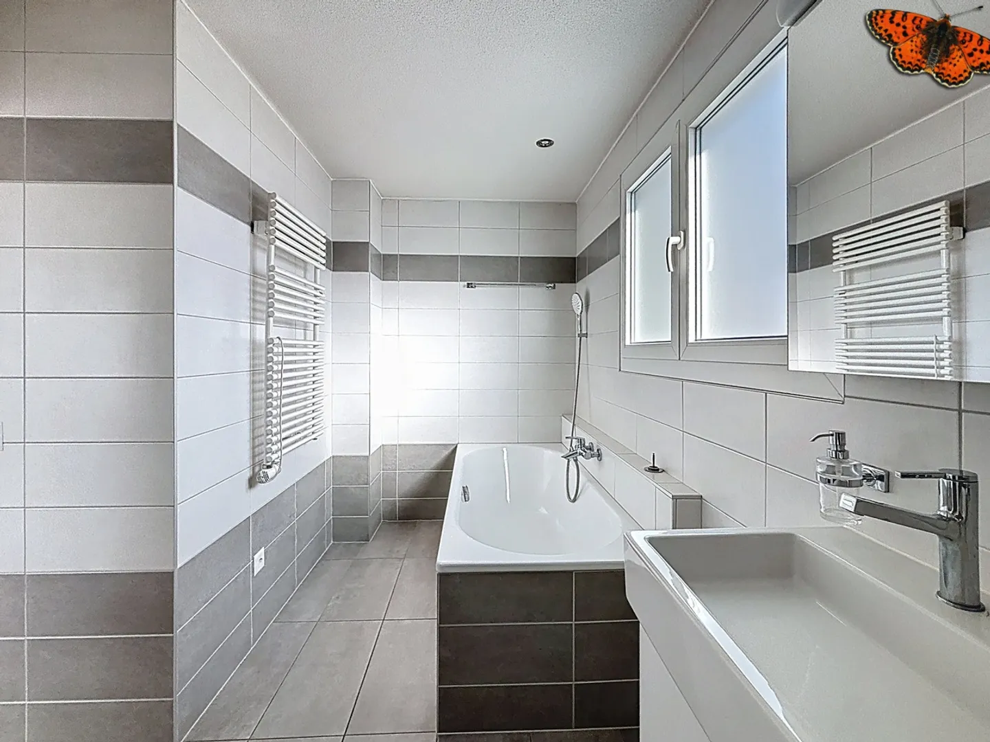 Beautiful 3.5-room penthouse with 51.7 m2 terrace - Photo 7 of 17