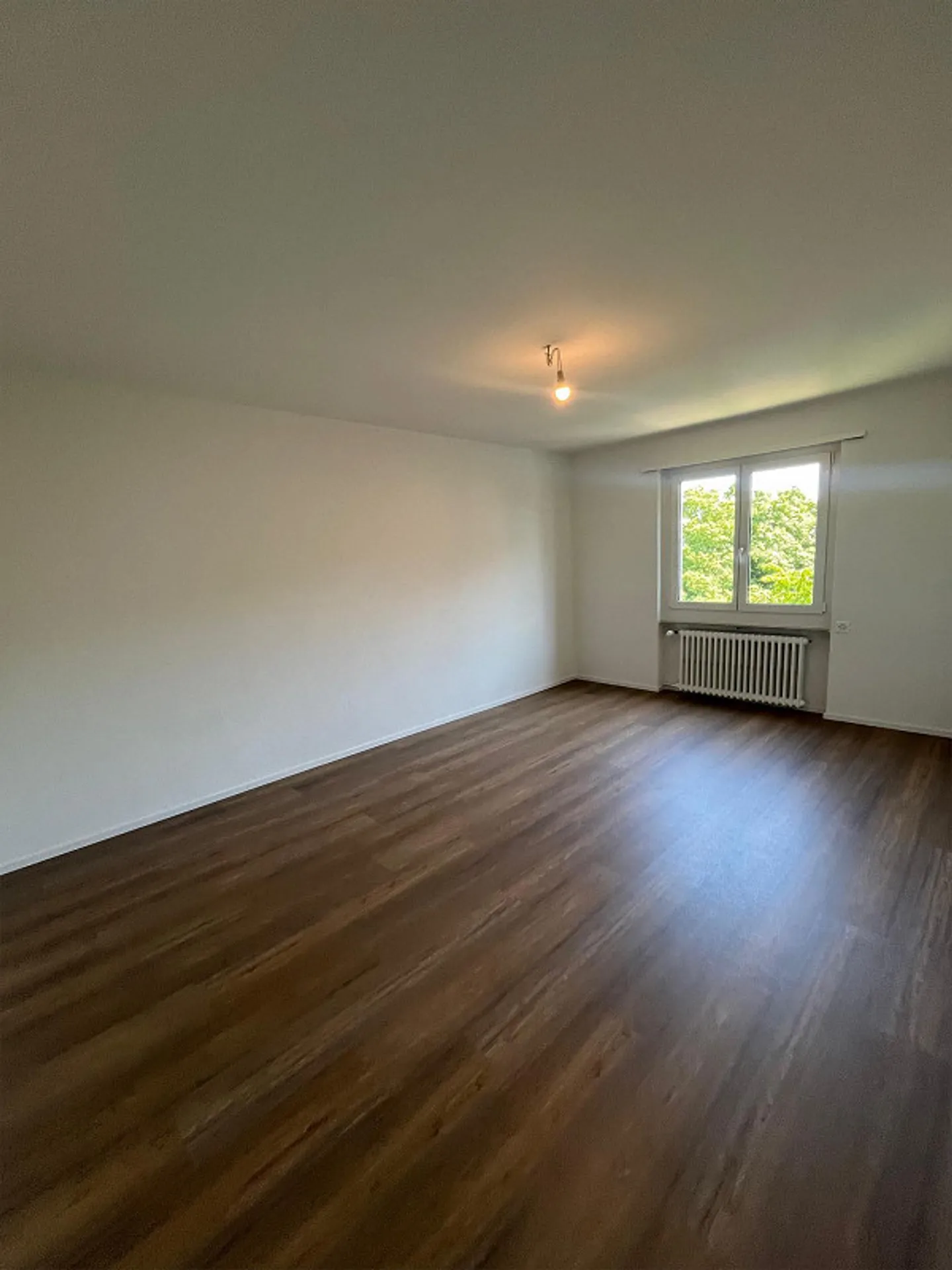 Modernes 4.5-Zimmer Apartment - Foto 7 von 11