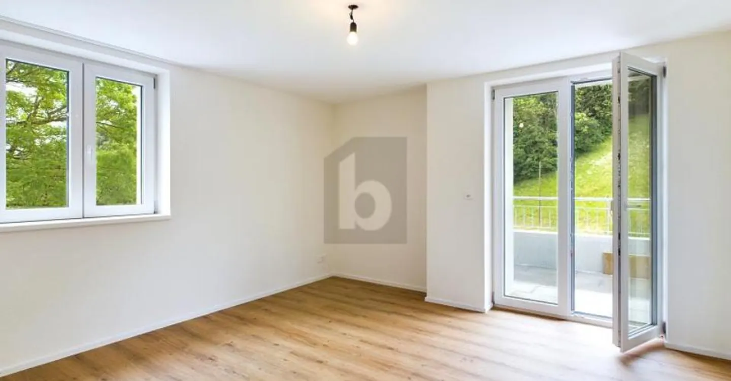 HOCHWERTIG MIT BALKON UND SICHT INS GRÜNE! - Photo 3 sur 6